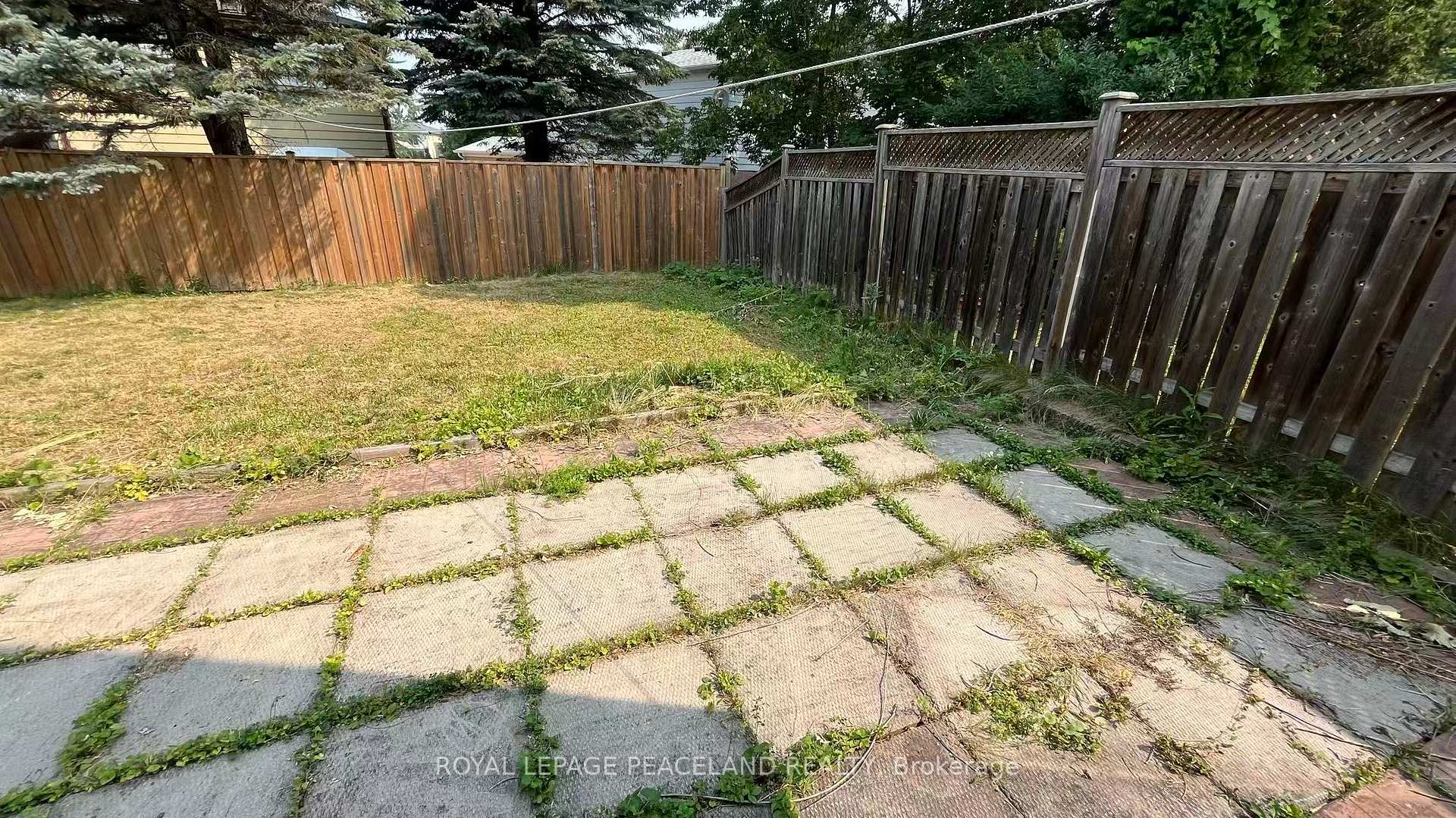 Photo 20 of 711 Irwin Crescent, Newmarket, Huron Heights-Leslie Valley — HOMEH