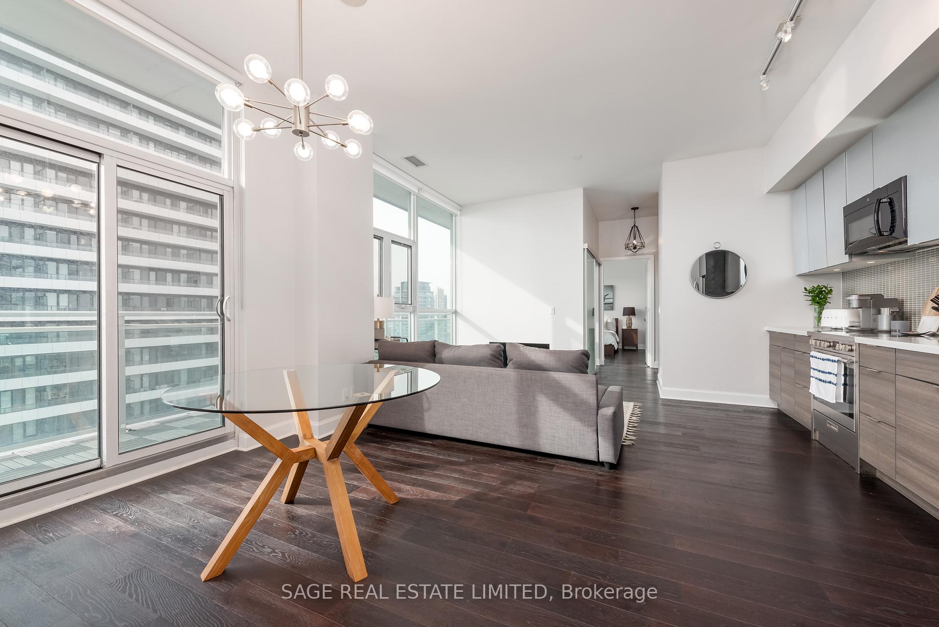 Photo 5 of Unit 3801, 33 Shore Breeze Drive, Etobicoke, Mimico — HOMEH
