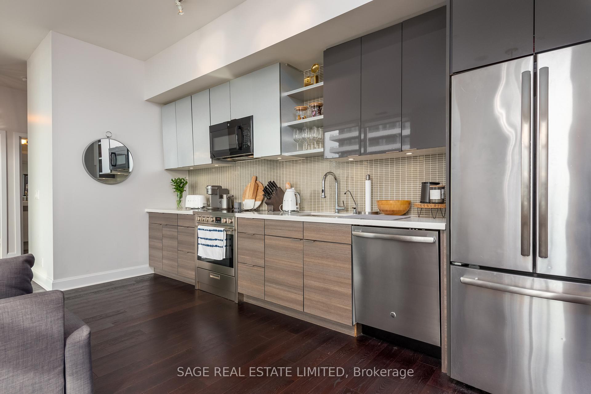 Photo 6 of Unit 3801, 33 Shore Breeze Drive, Etobicoke, Mimico — HOMEH