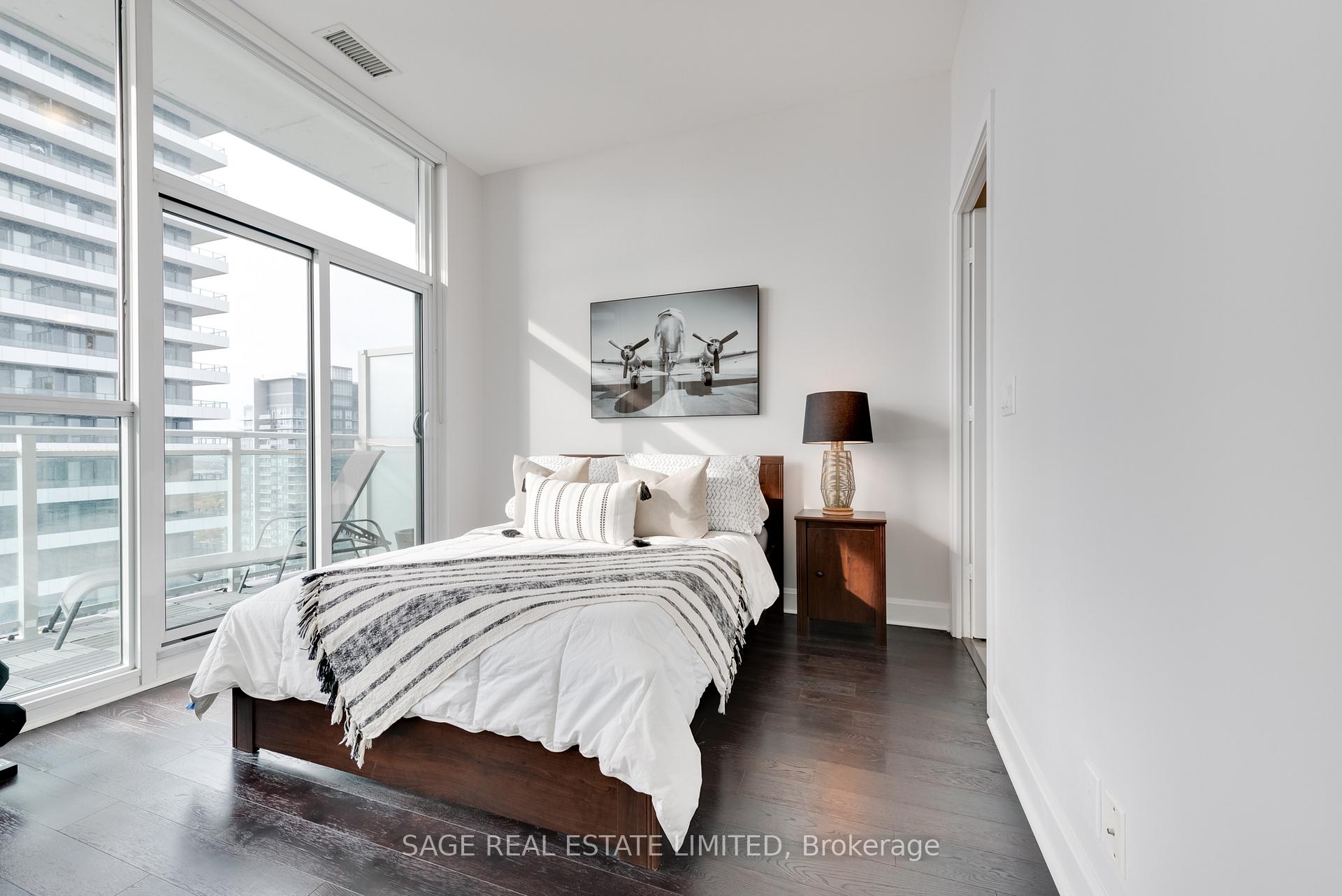 Photo 7 of Unit 3801, 33 Shore Breeze Drive, Etobicoke, Mimico — HOMEH