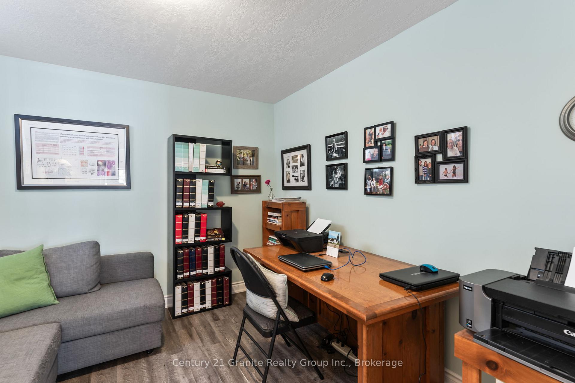 Photo 34 of 17 Webb Circle, Dysart et al, Dysart — HOMEH