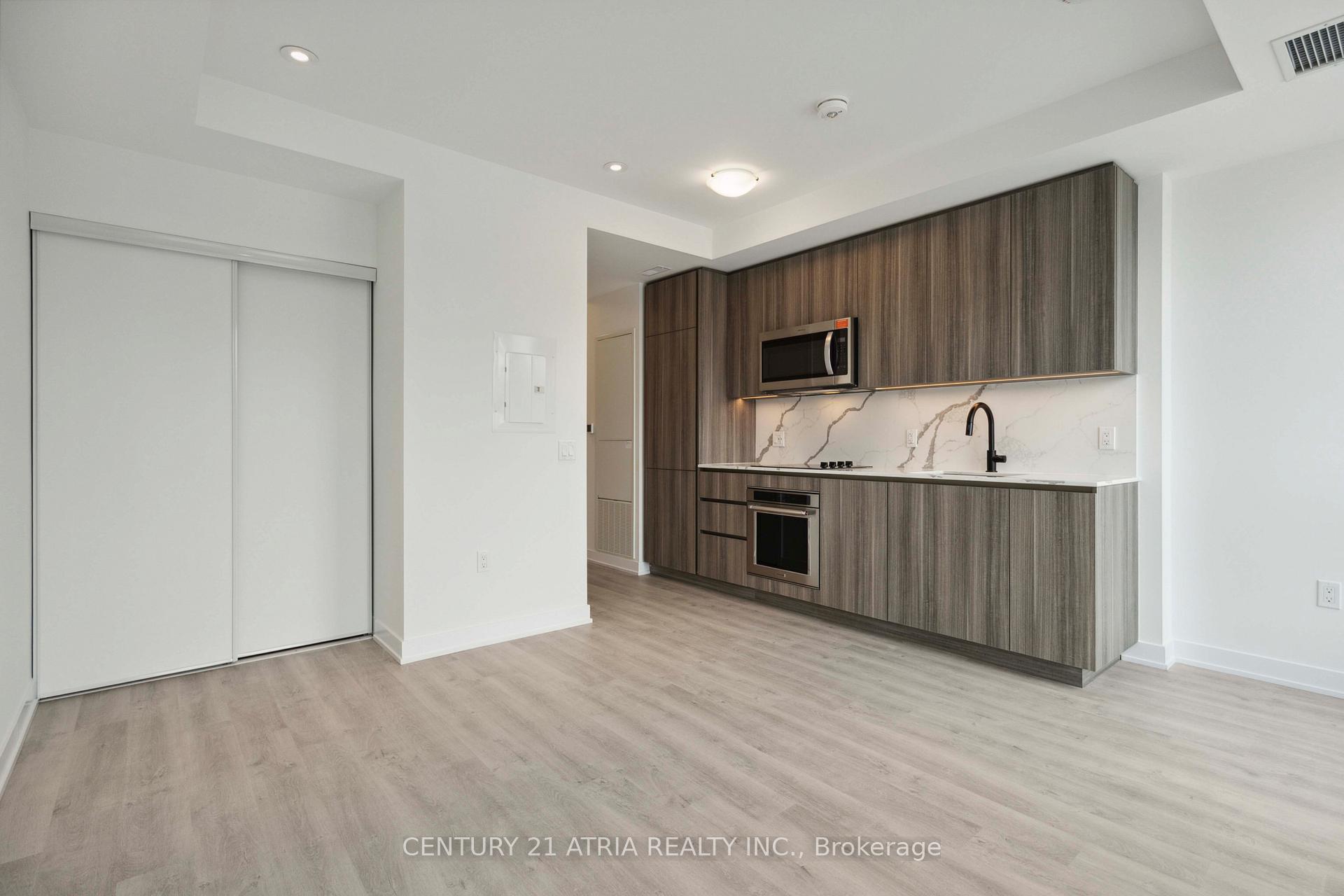 Photo 8 of Unit 302, 15 Richardson Street, Toronto, Waterfront Communities — HOMEH