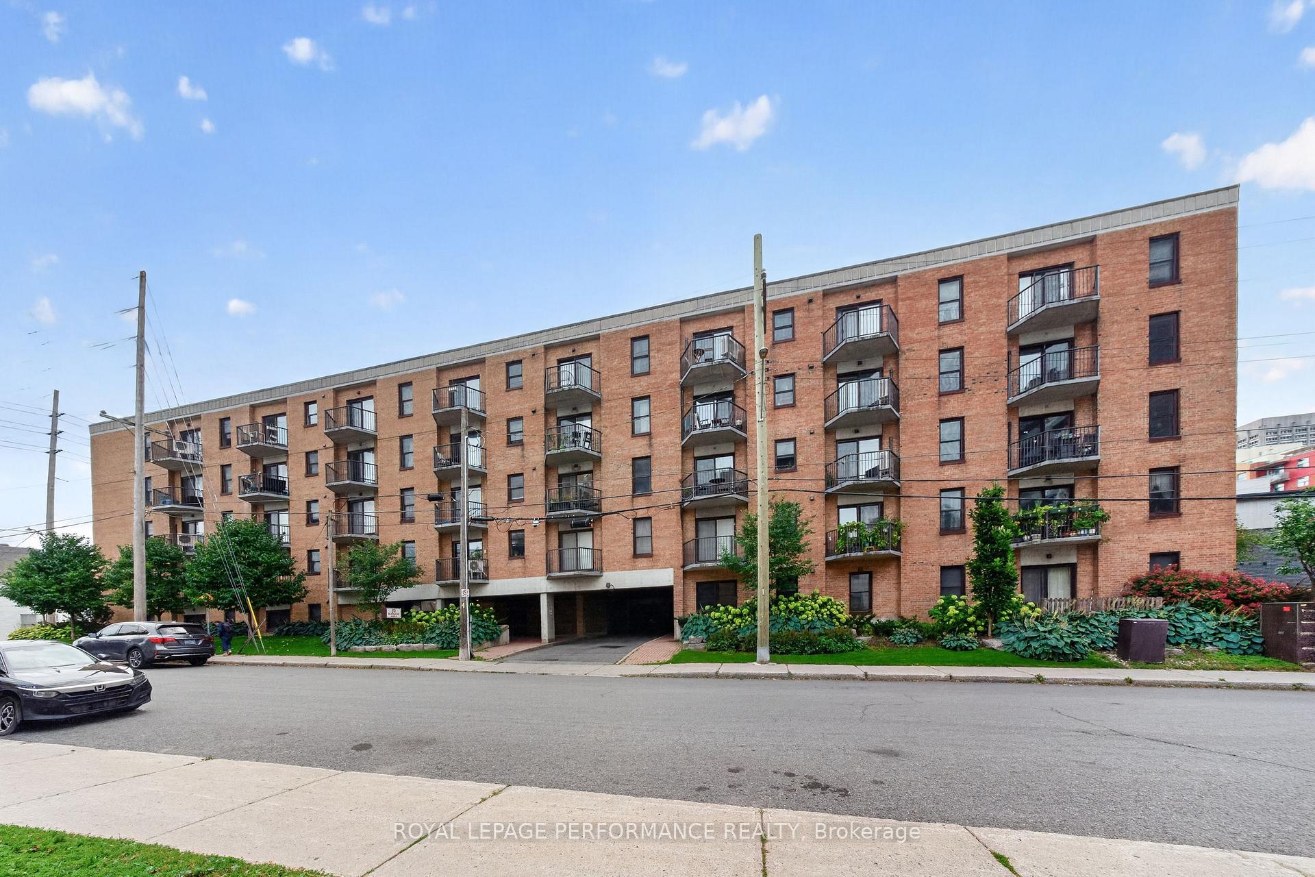 Photo 2 of Unit 407, 50 Burnside Avenue, Ottawa, Mechanicsville — HOMEH
