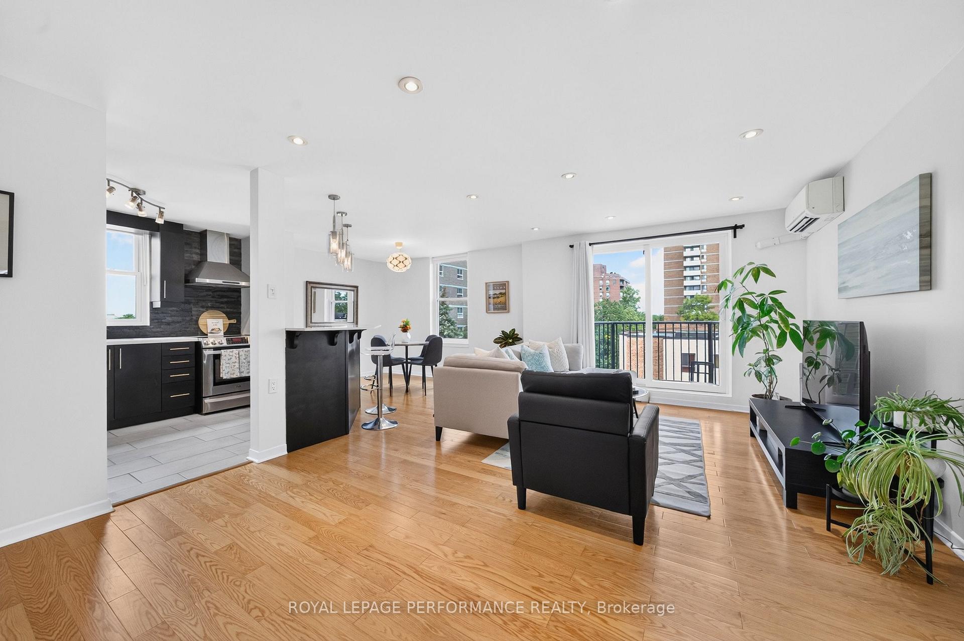 Photo 5 of Unit 407, 50 Burnside Avenue, Ottawa, Mechanicsville — HOMEH