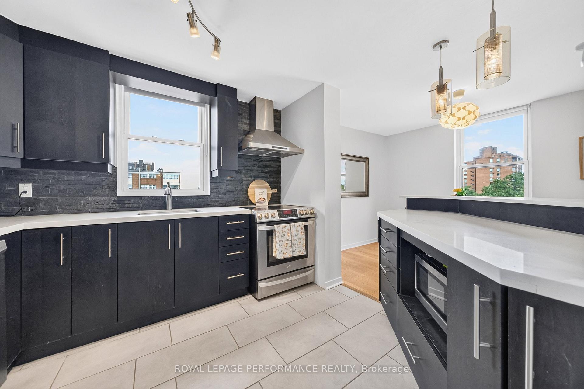 Photo 13 of Unit 407, 50 Burnside Avenue, Ottawa, Mechanicsville — HOMEH