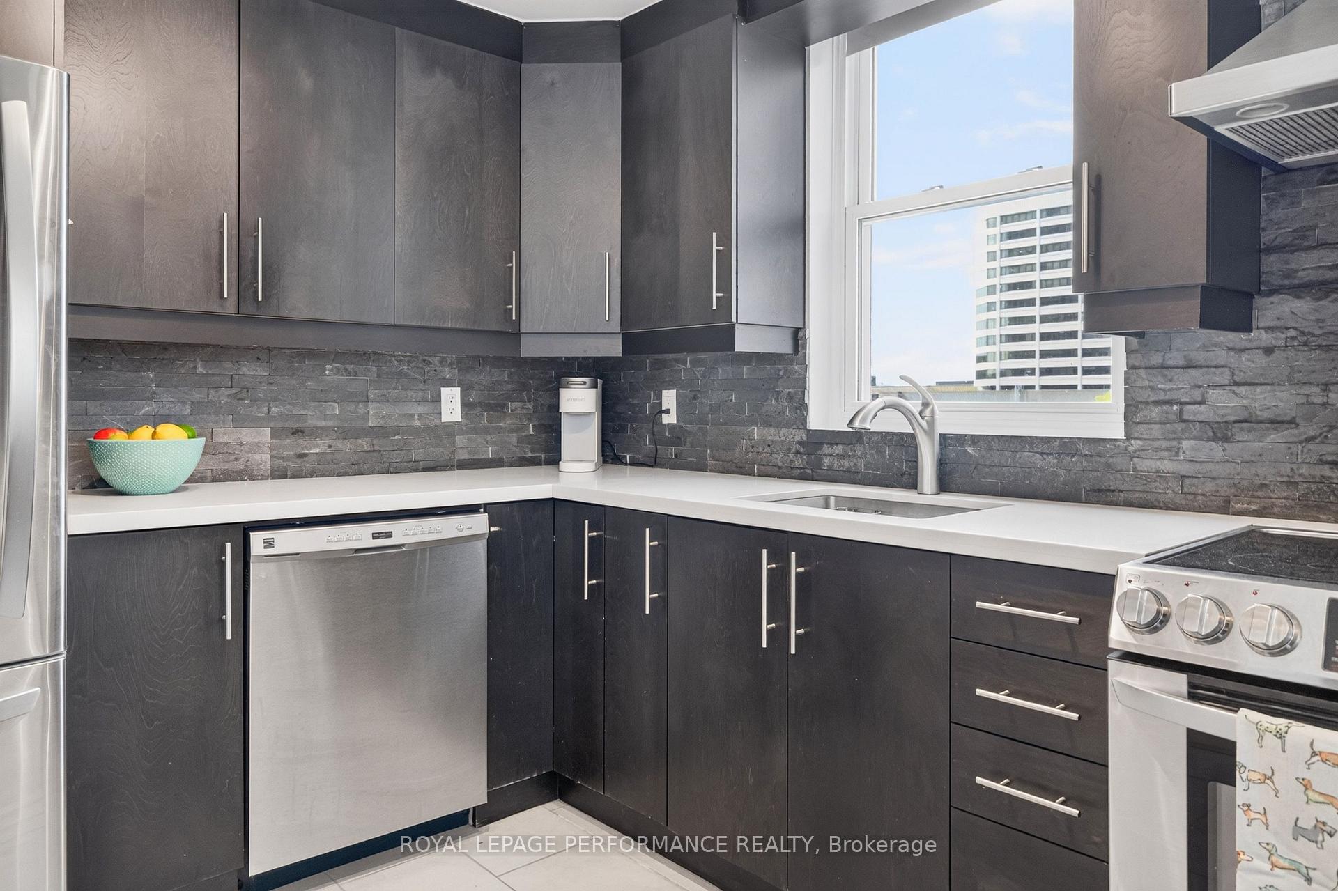 Photo 15 of Unit 407, 50 Burnside Avenue, Ottawa, Mechanicsville — HOMEH