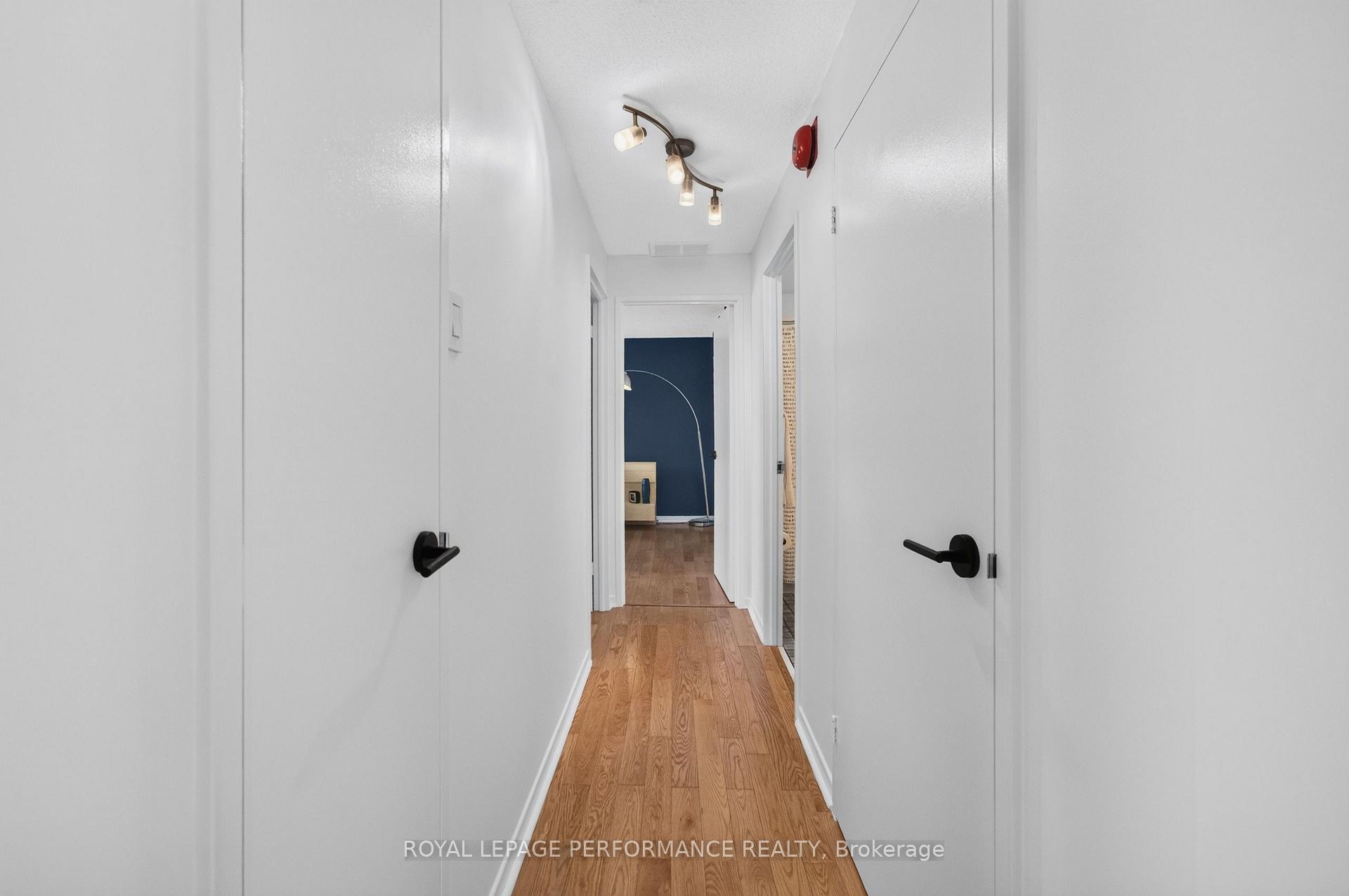 Photo 16 of Unit 407, 50 Burnside Avenue, Ottawa, Mechanicsville — HOMEH