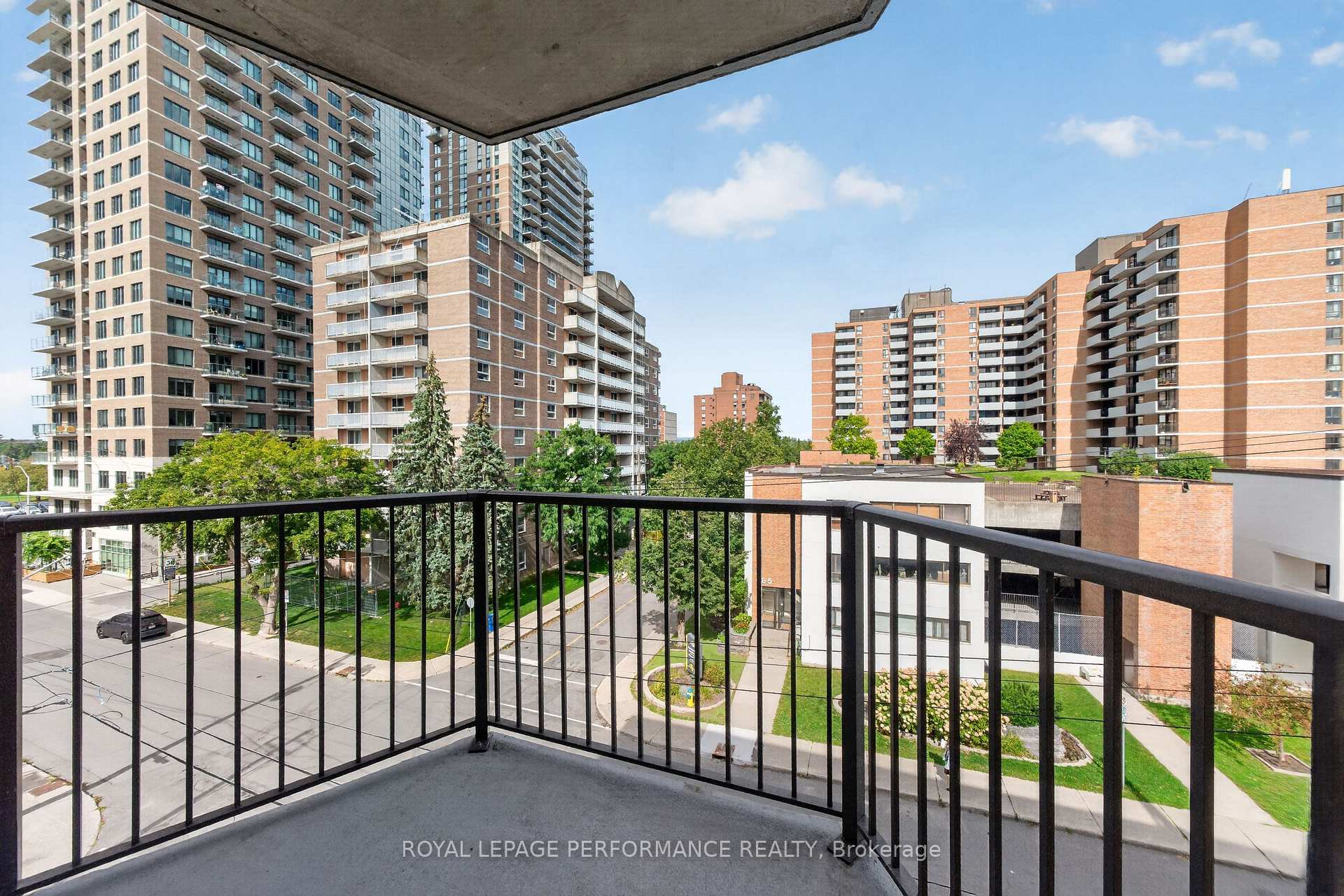Photo 24 of Unit 407, 50 Burnside Avenue, Ottawa, Mechanicsville — HOMEH