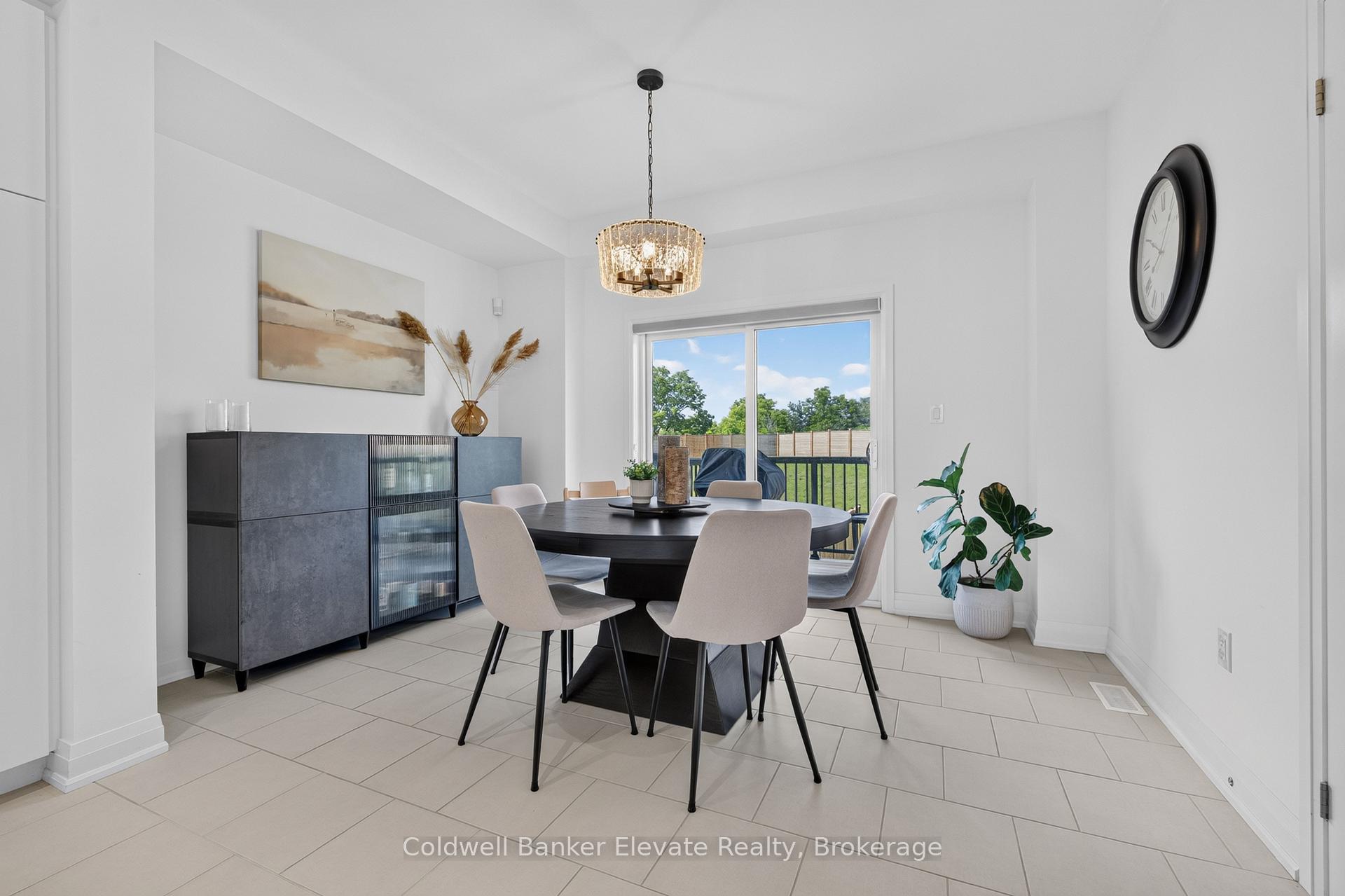 Photo 19 of 76 Windtree Way, Halton Hills, Georgetown — HOMEH