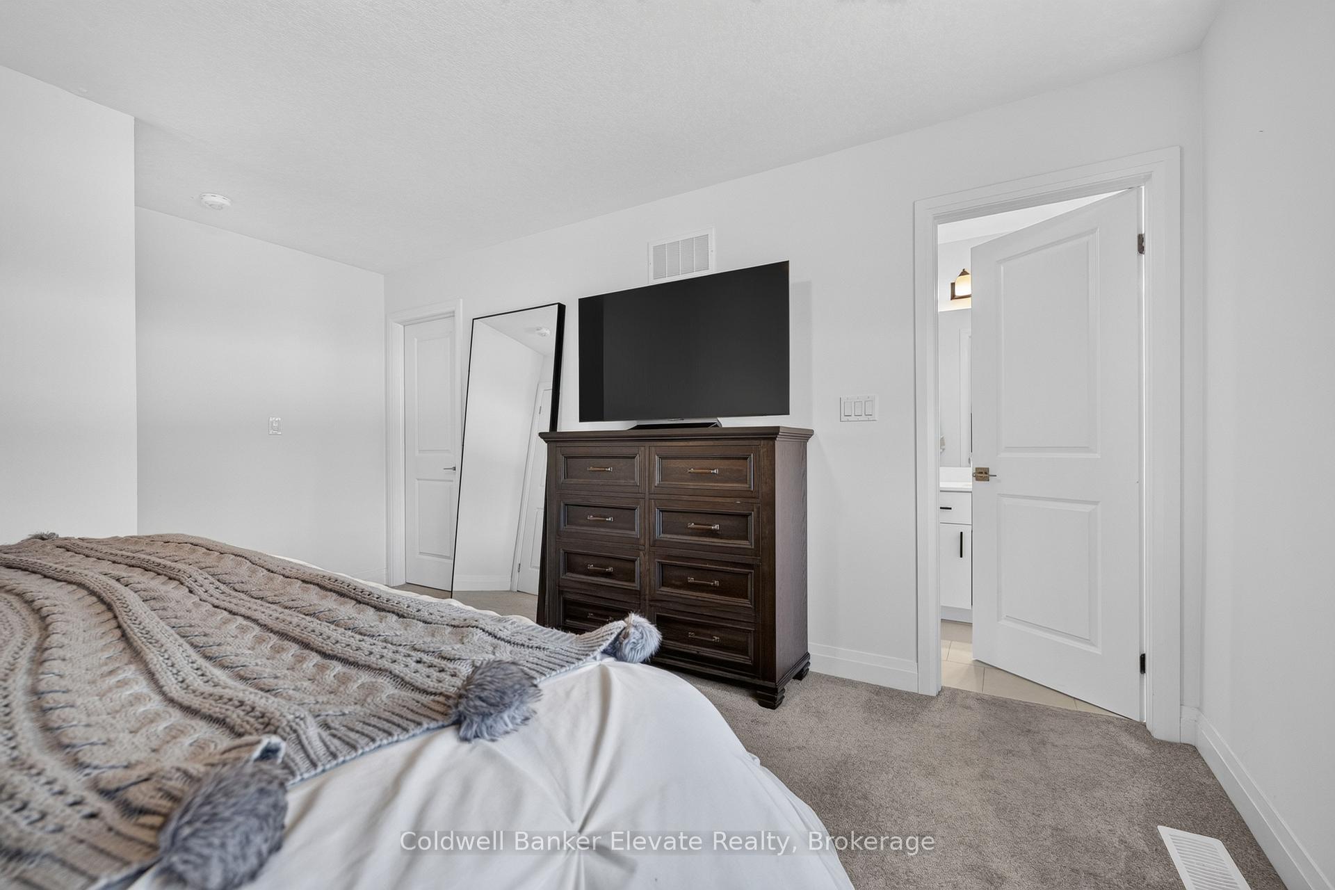 Photo 27 of 76 Windtree Way, Halton Hills, Georgetown — HOMEH