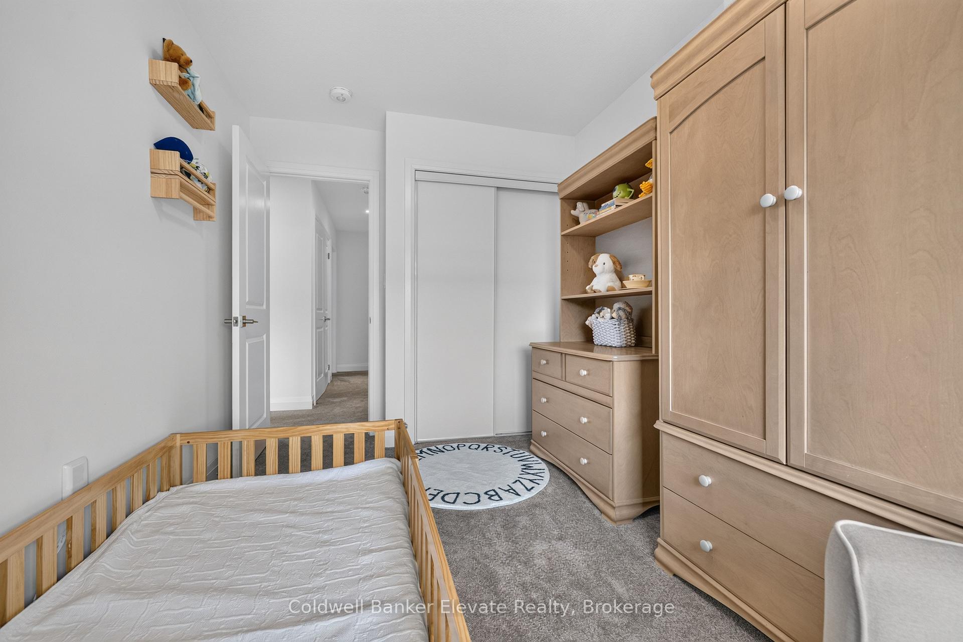 Photo 32 of 76 Windtree Way, Halton Hills, Georgetown — HOMEH