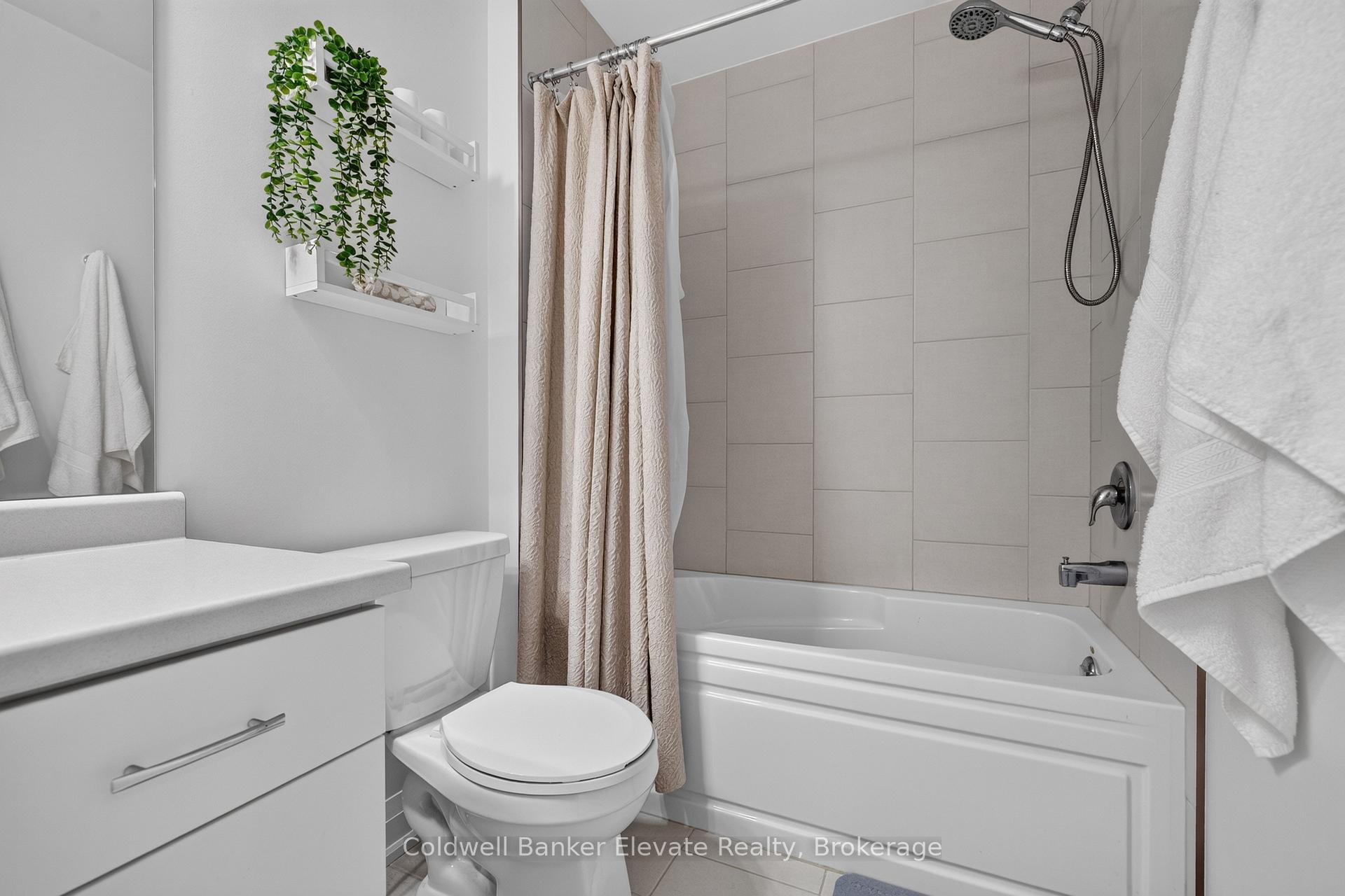 Photo 36 of 76 Windtree Way, Halton Hills, Georgetown — HOMEH