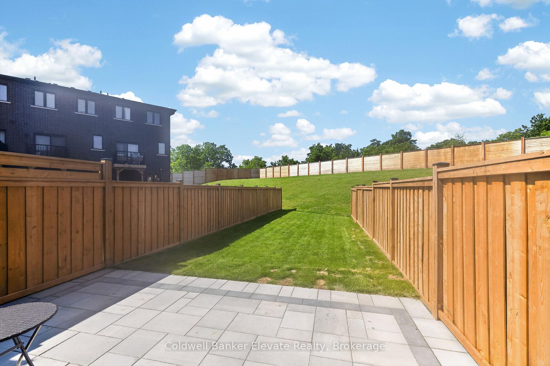 Photo 38 of 76 Windtree Way, Halton Hills, Georgetown — HOMEH