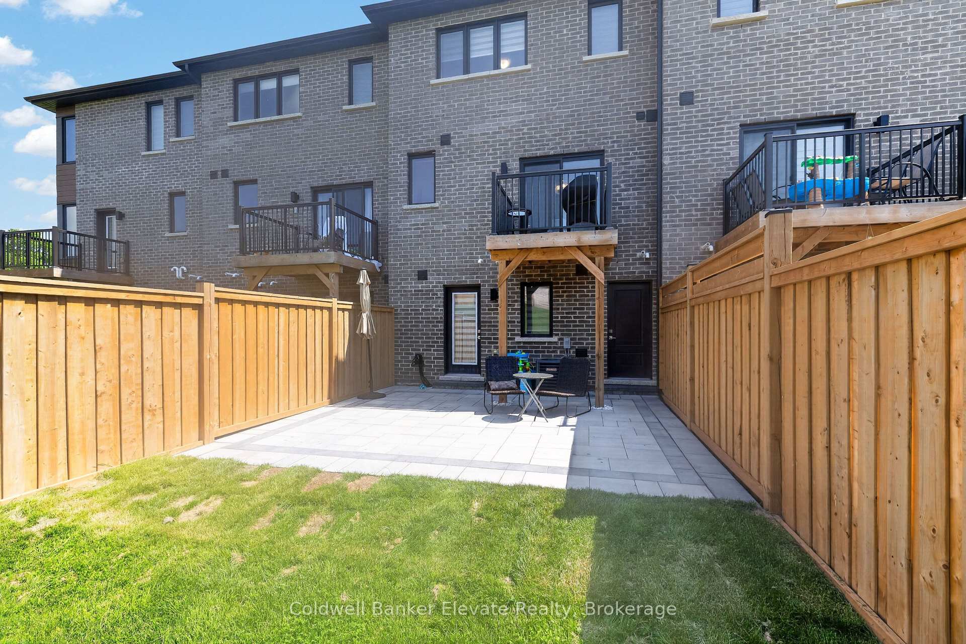 Photo 39 of 76 Windtree Way, Halton Hills, Georgetown — HOMEH