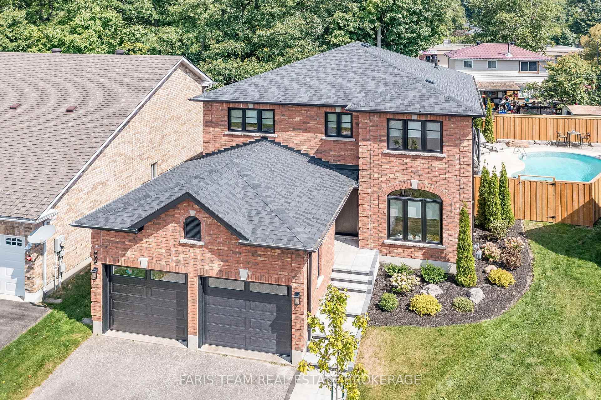 Photo of 993 Whitney Crescent
