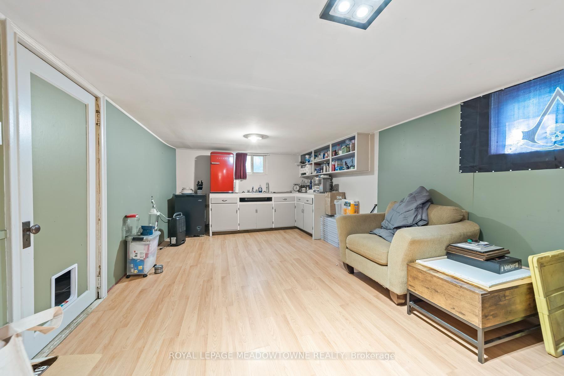 Photo 20 of 27 Royce Avenue, Brampton, Downtown Brampton — HOMEH