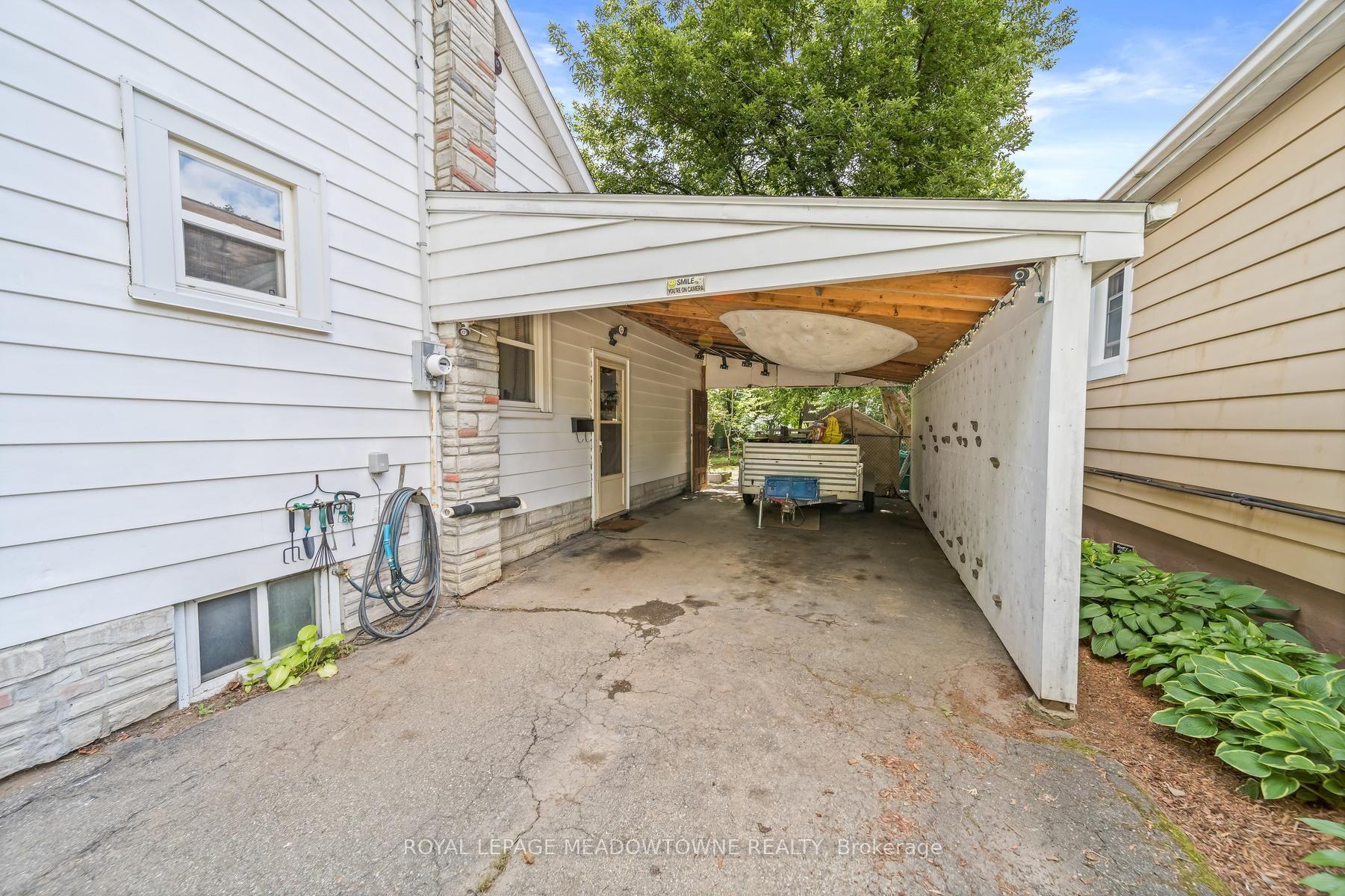 Photo 24 of 27 Royce Avenue, Brampton, Downtown Brampton — HOMEH