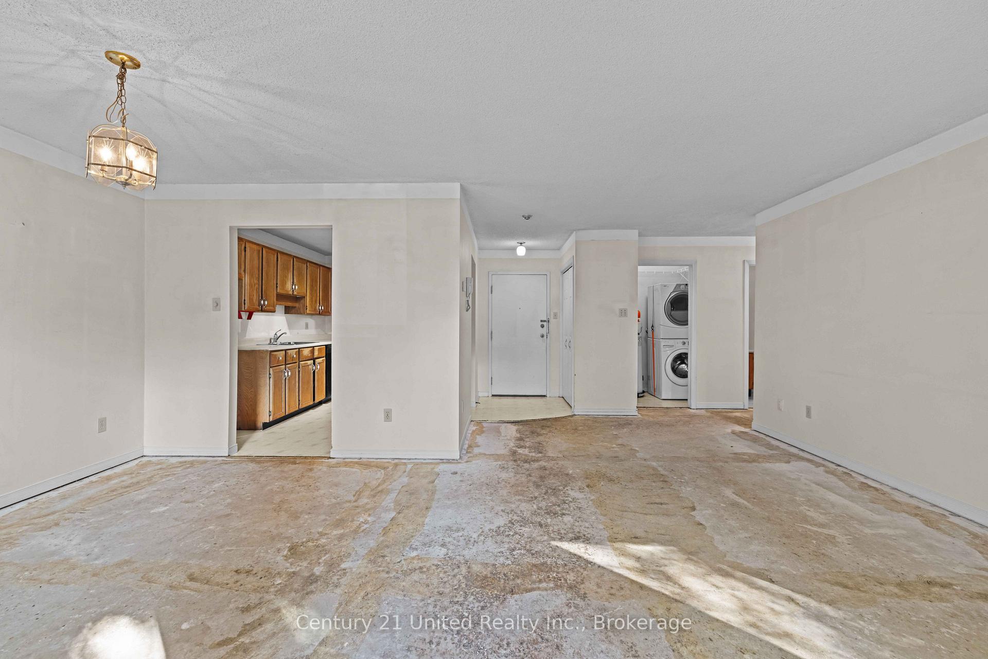 Photo 8 of Unit 10, 36 Champlain Crescent, Peterborough, Northcrest Ward 5 — HOMEH