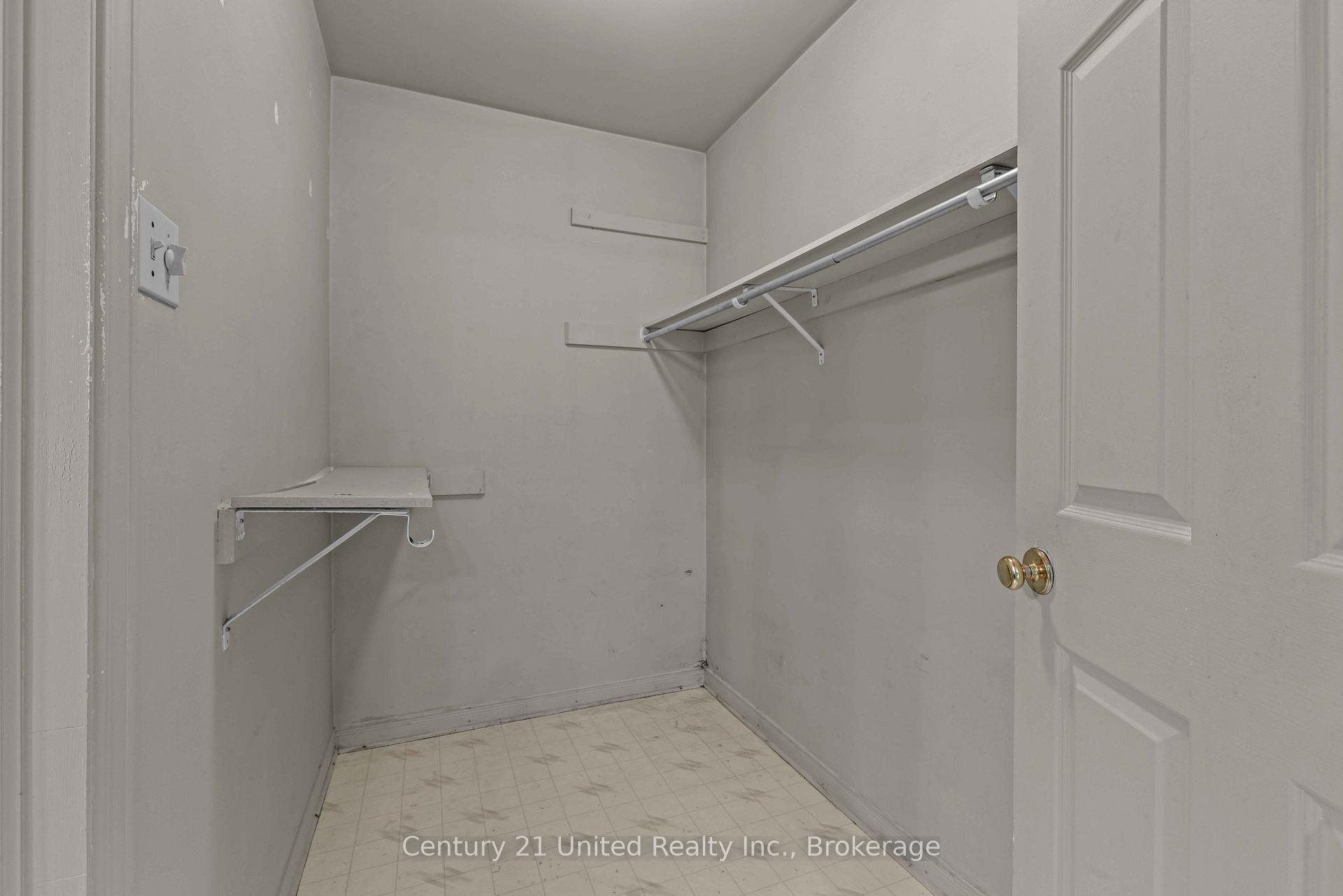 Photo 16 of Unit 10, 36 Champlain Crescent, Peterborough, Northcrest Ward 5 — HOMEH