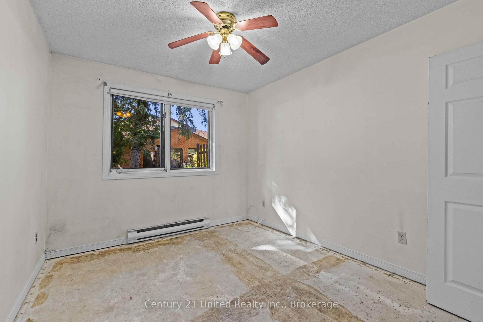 Photo 18 of Unit 10, 36 Champlain Crescent, Peterborough, Northcrest Ward 5 — HOMEH