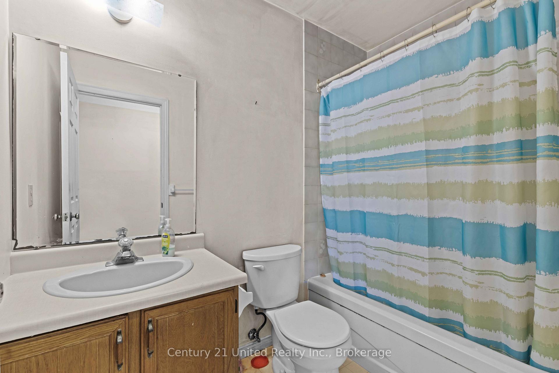 Photo 19 of Unit 10, 36 Champlain Crescent, Peterborough, Northcrest Ward 5 — HOMEH