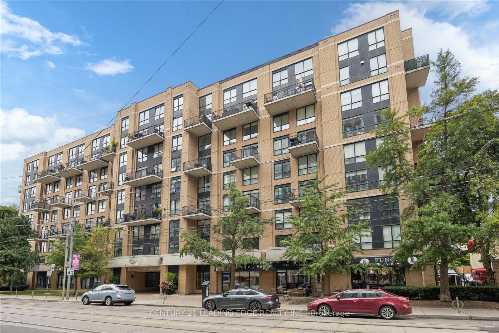 Photo 4 of Unit PH811, 800 King Street W, Toronto, Niagara — HOMEH