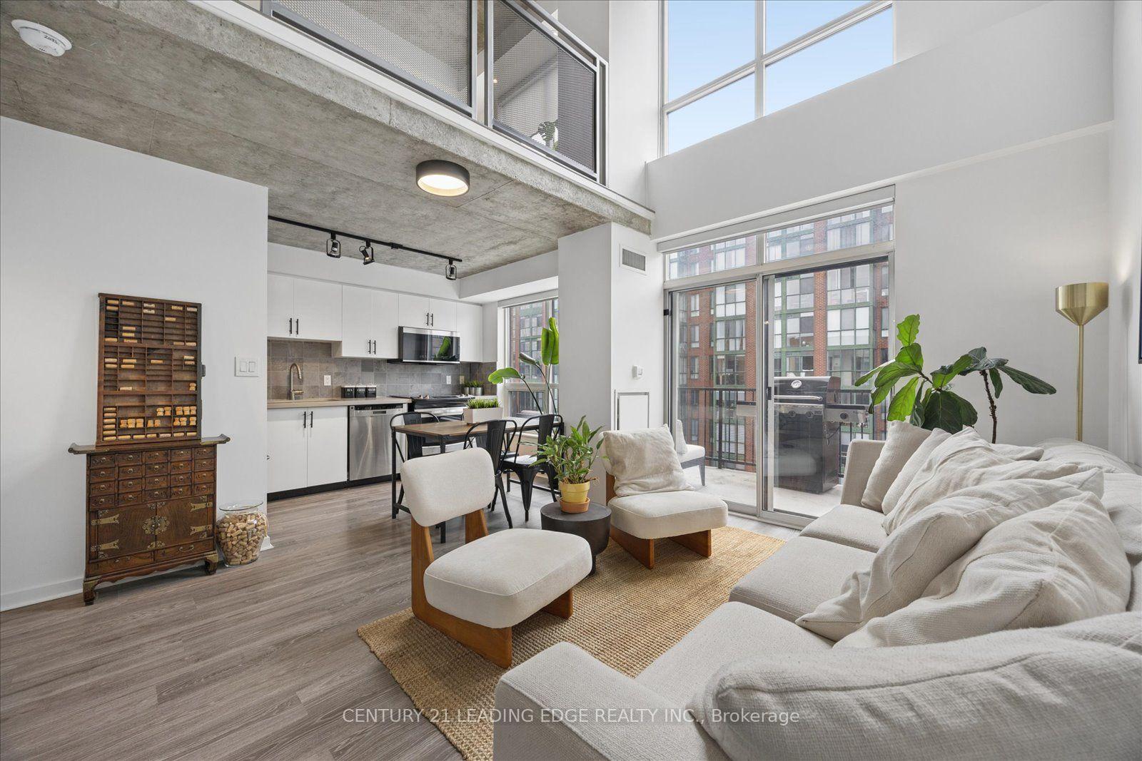 Photo 9 of Unit PH811, 800 King Street W, Toronto, Niagara — HOMEH