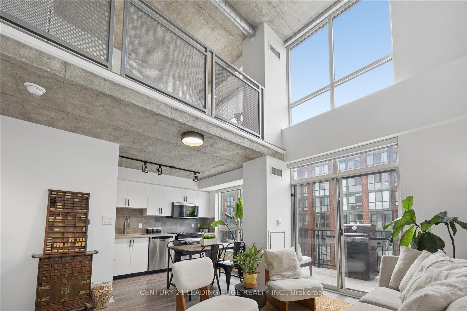 Photo 10 of Unit PH811, 800 King Street W, Toronto, Niagara — HOMEH