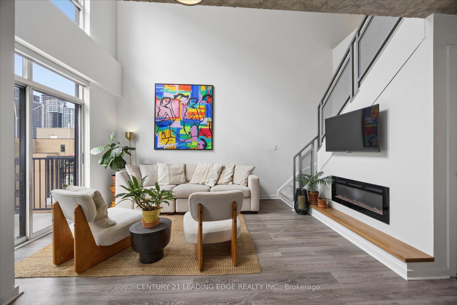 Photo 13 of Unit PH811, 800 King Street W, Toronto, Niagara — HOMEH