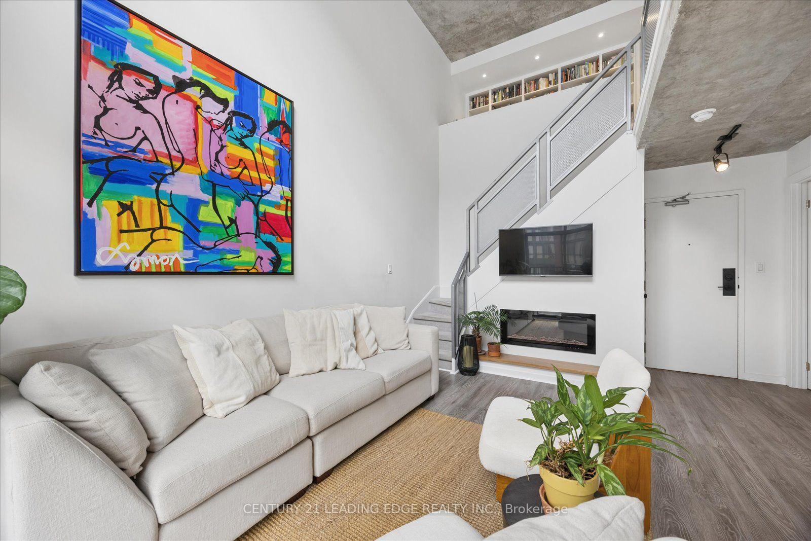 Photo 14 of Unit PH811, 800 King Street W, Toronto, Niagara — HOMEH
