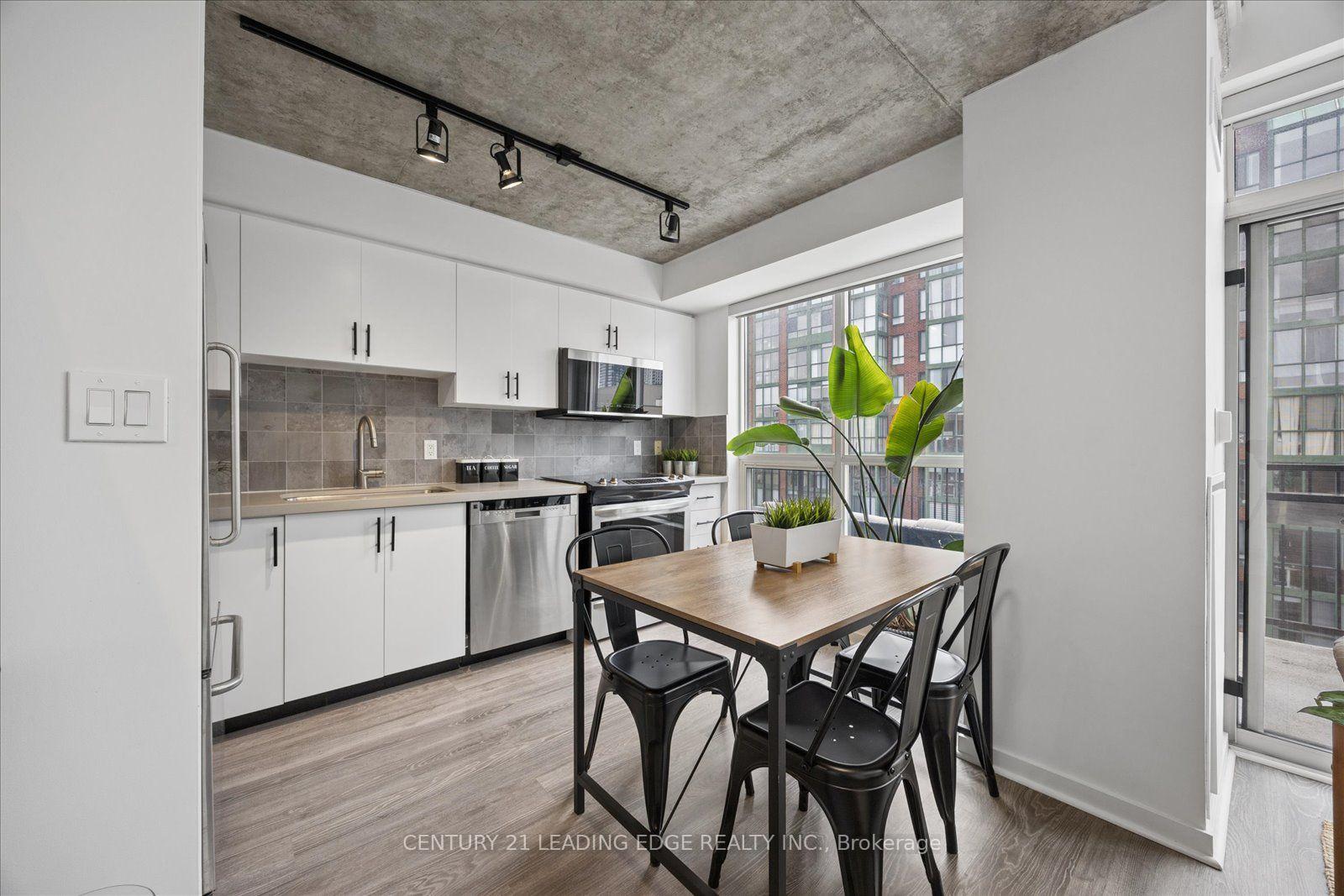 Photo 19 of Unit PH811, 800 King Street W, Toronto, Niagara — HOMEH