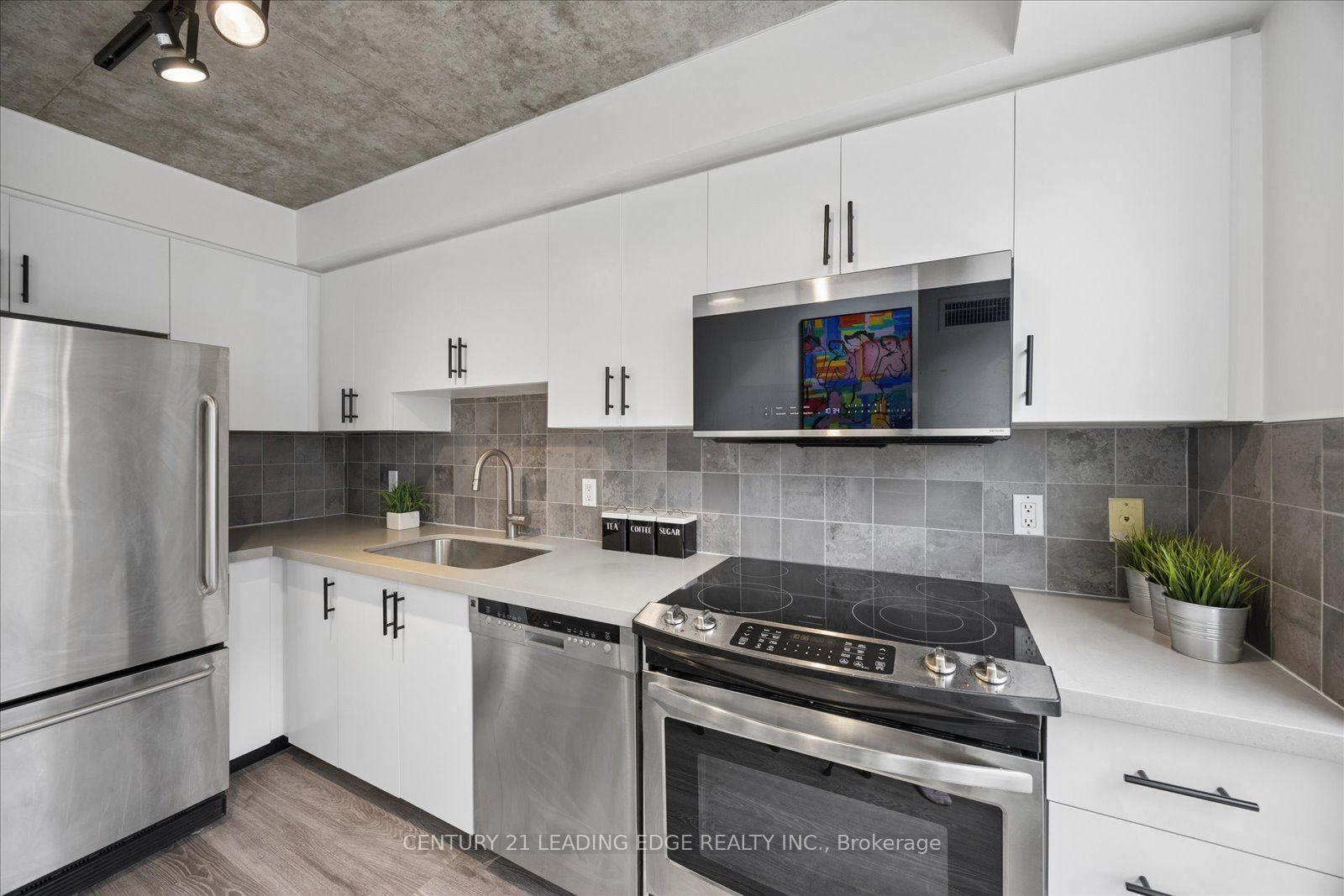 Photo 22 of Unit PH811, 800 King Street W, Toronto, Niagara — HOMEH
