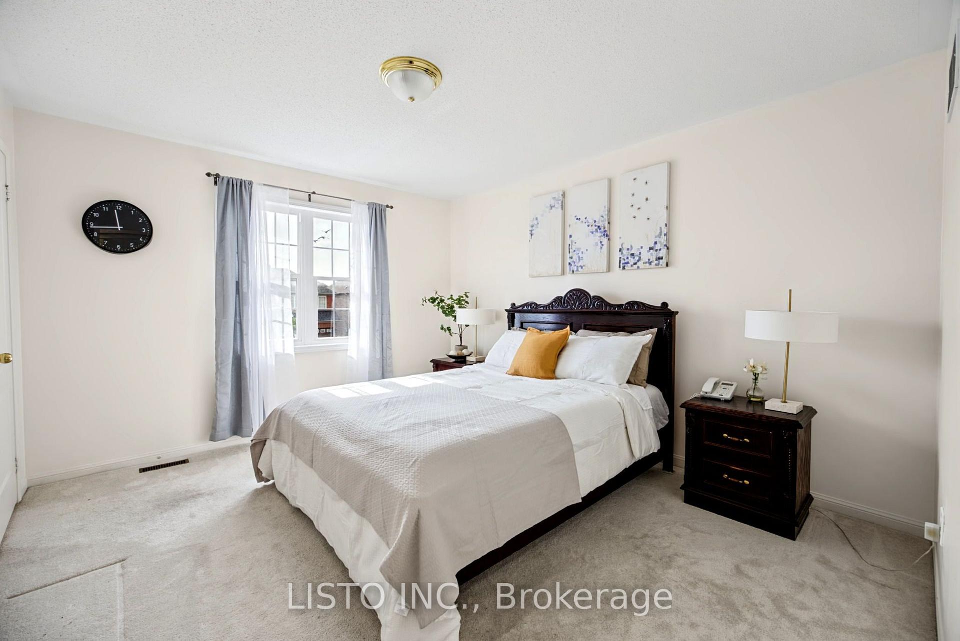 Photo 3 of 15 Mantis Road, Scarborough, Rouge — HOMEH