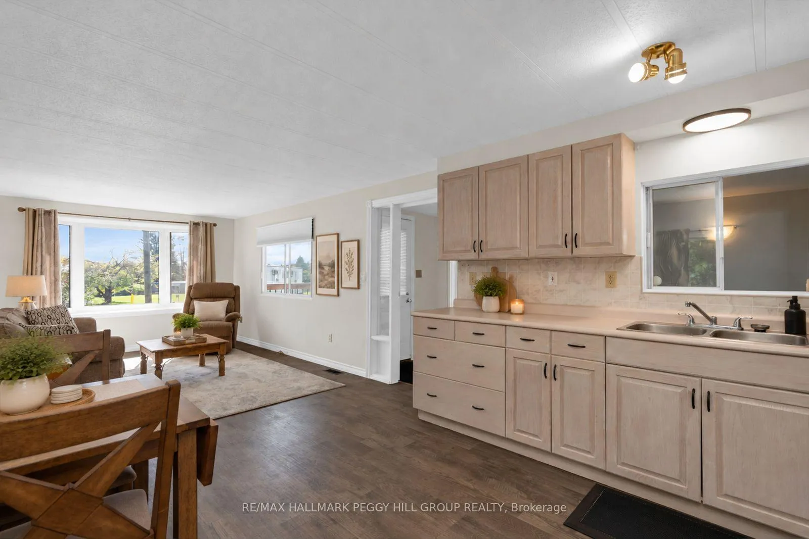 Photo 8 of 17 Balantrae Drive, Oro-Medonte, Rural Oro-Medonte — HOMEH