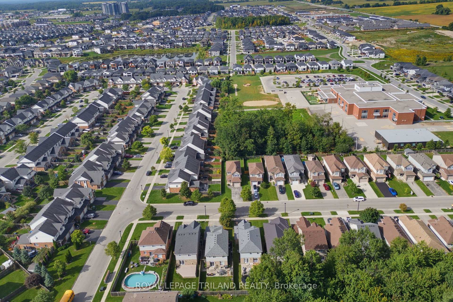 Photo 39 of 1986 Denview Avenue, London, North S — HOMEH