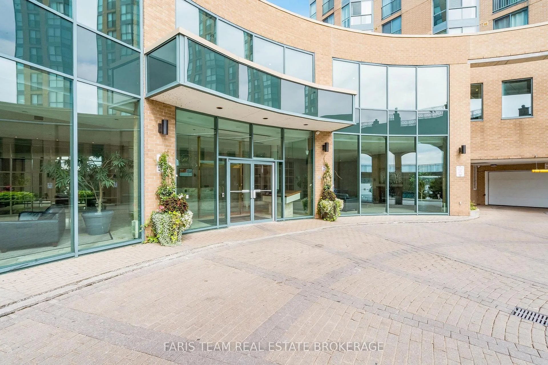 Photo 14 of Unit 1011, 150 Dunlop Street E, Barrie, City Centre — HOMEH