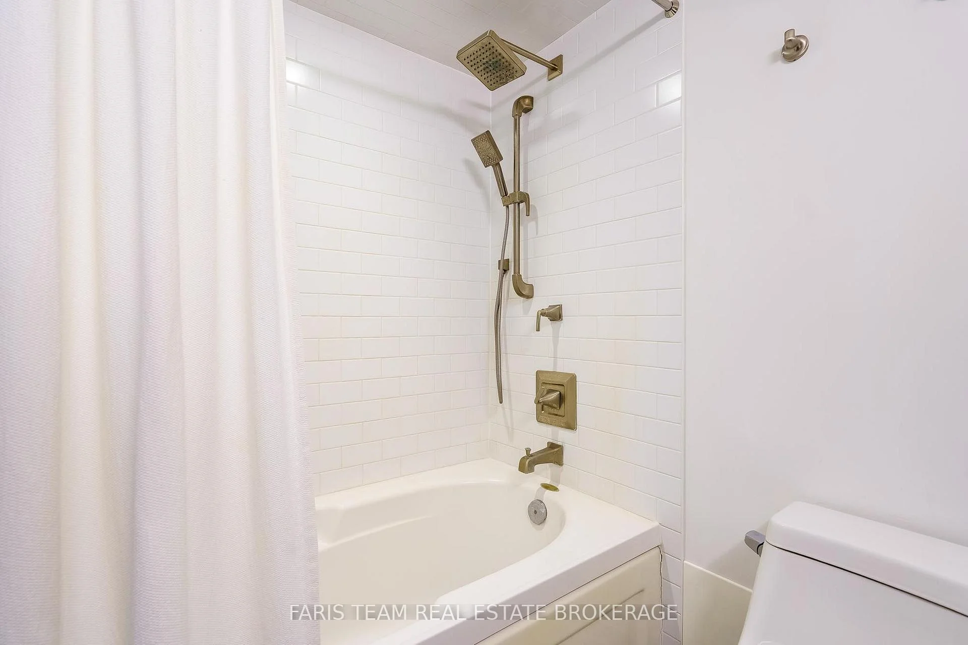 Photo 69 of Unit 1011, 150 Dunlop Street E, Barrie, City Centre — HOMEH