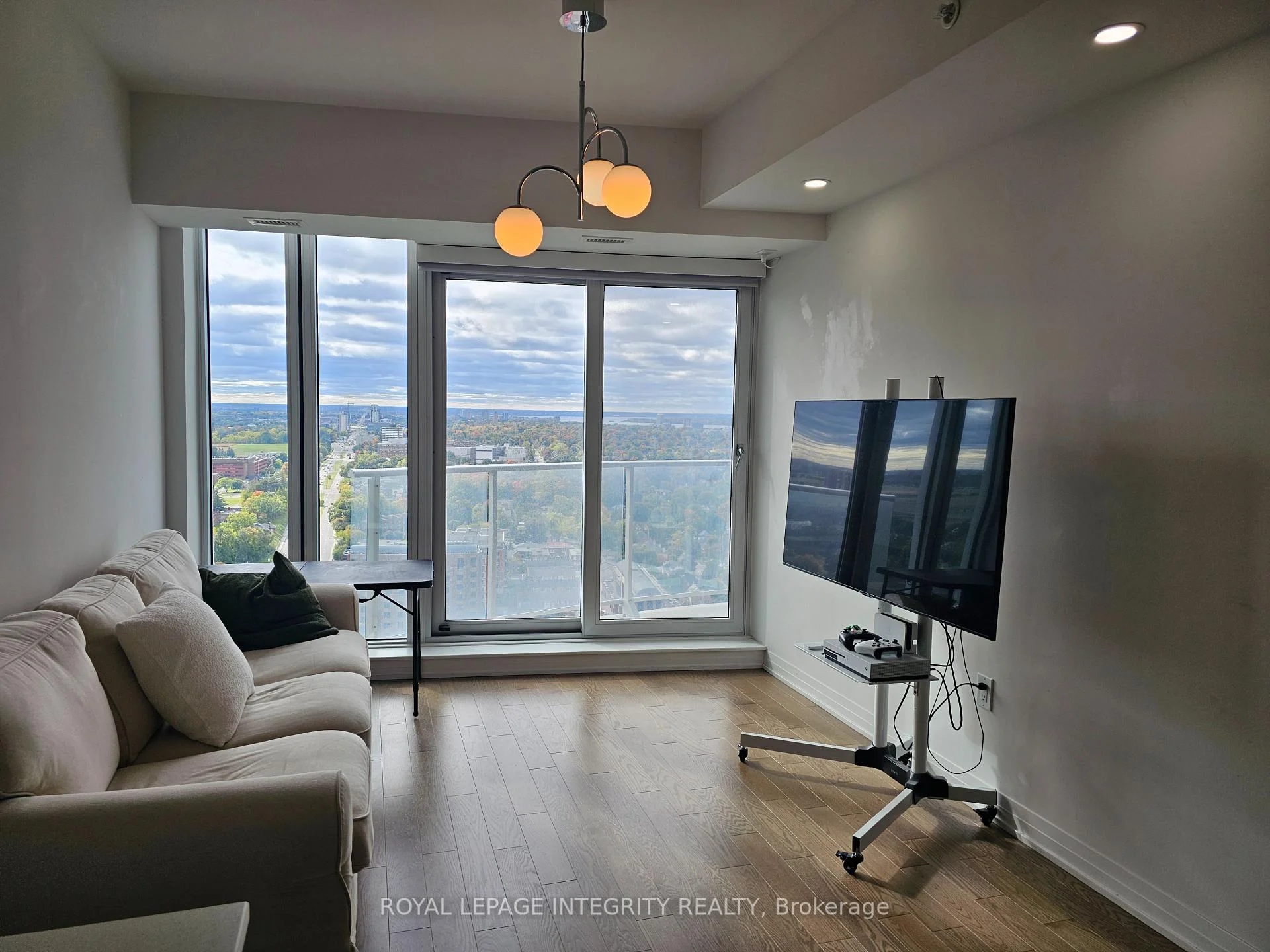 Photo 13 of Unit 3103, 805 Carling Avenue, Ottawa, West Centre Town — HOMEH