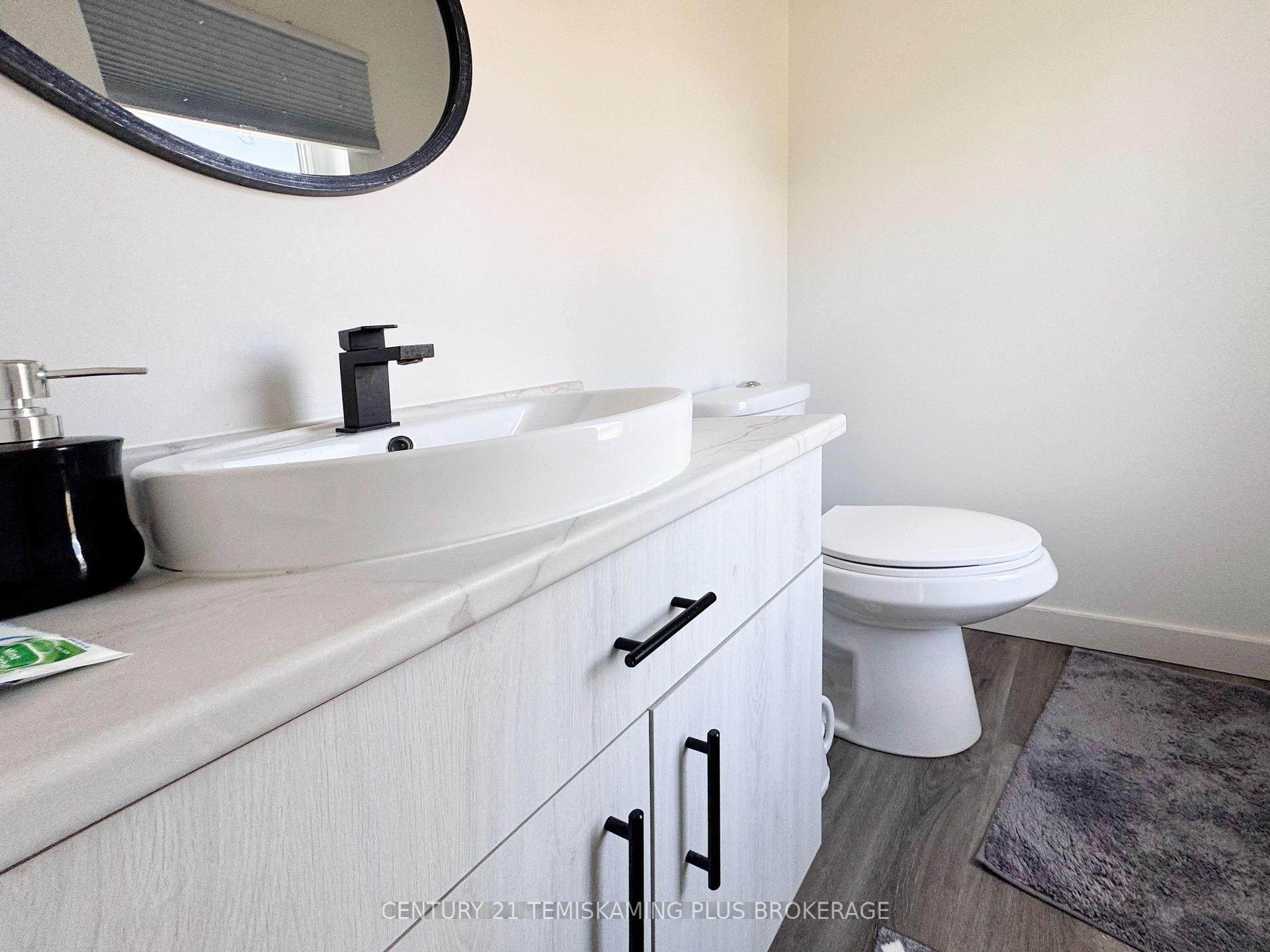 Photo 15 of 94 Hillview Street, Timiskaming, TIM - Latchford — HOMEH