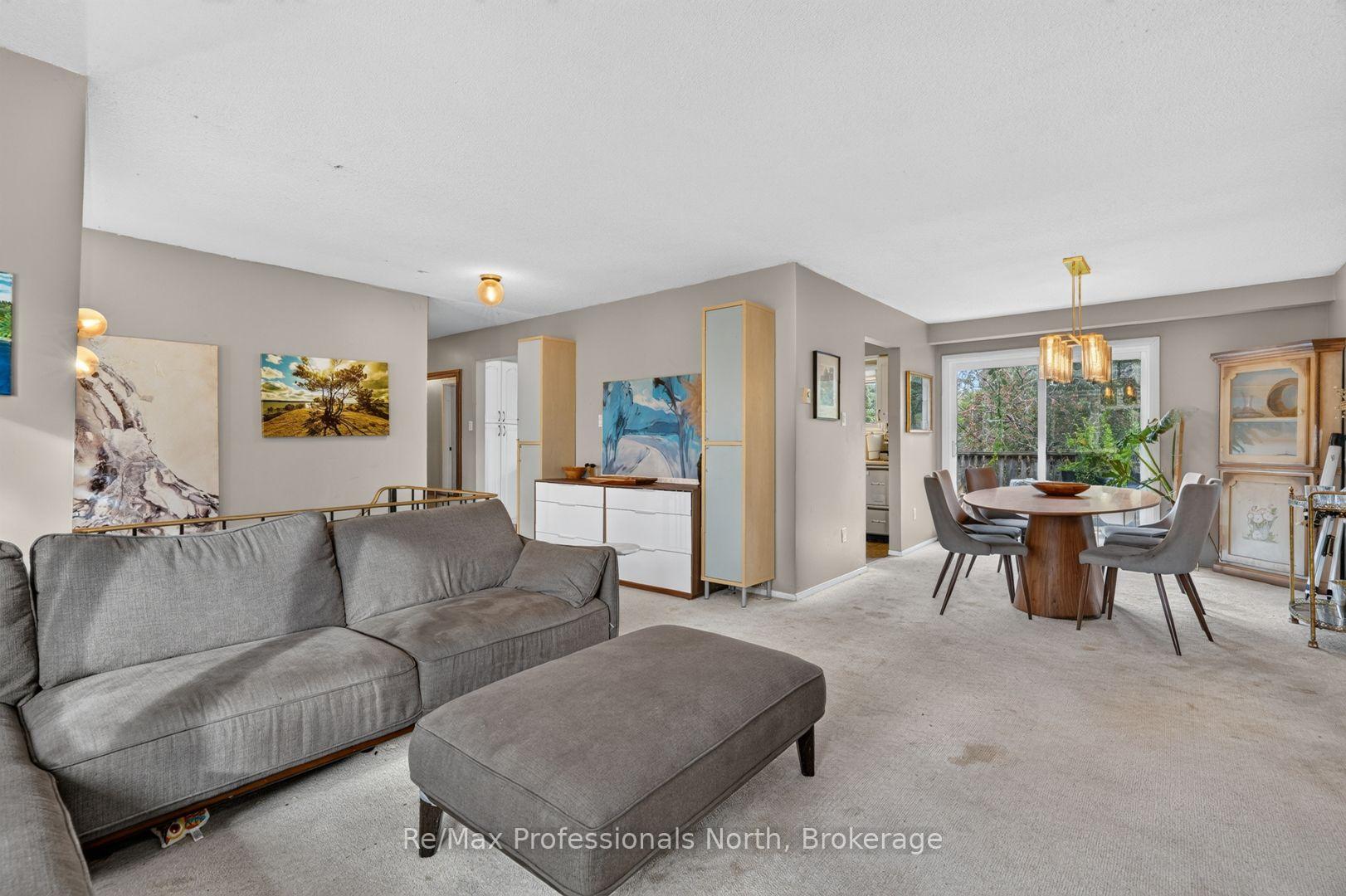 Photo 18 of 25 Lankin Boulevard, Orillia — HOMEH