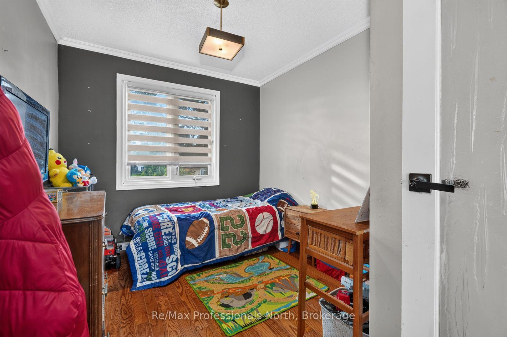 Photo 20 of 25 Lankin Boulevard, Orillia — HOMEH