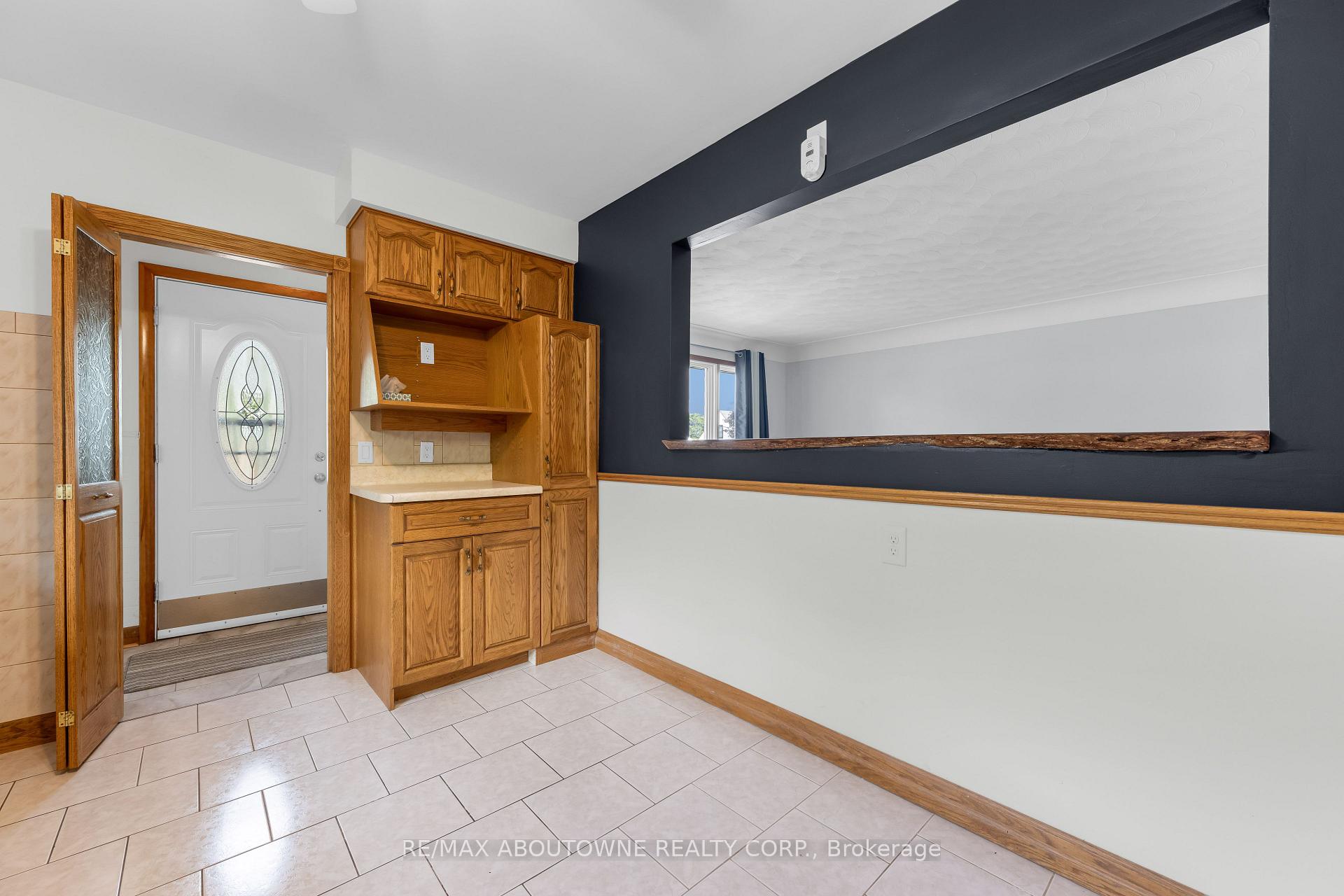 Photo 10 of 67 Wardrope Avenue, Hamilton, Stoney Creek — HOMEH
