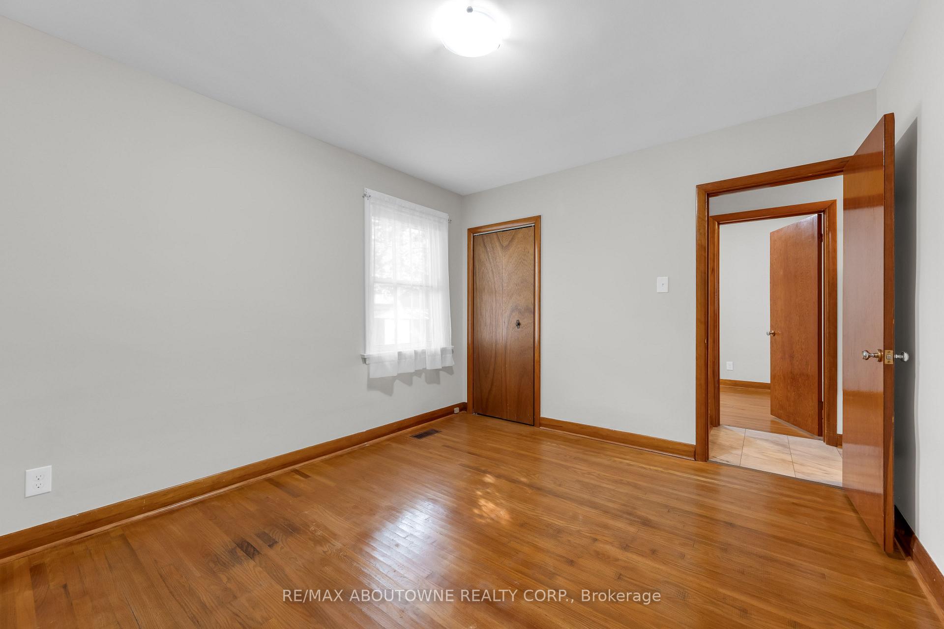 Photo 24 of 67 Wardrope Avenue, Hamilton, Stoney Creek — HOMEH