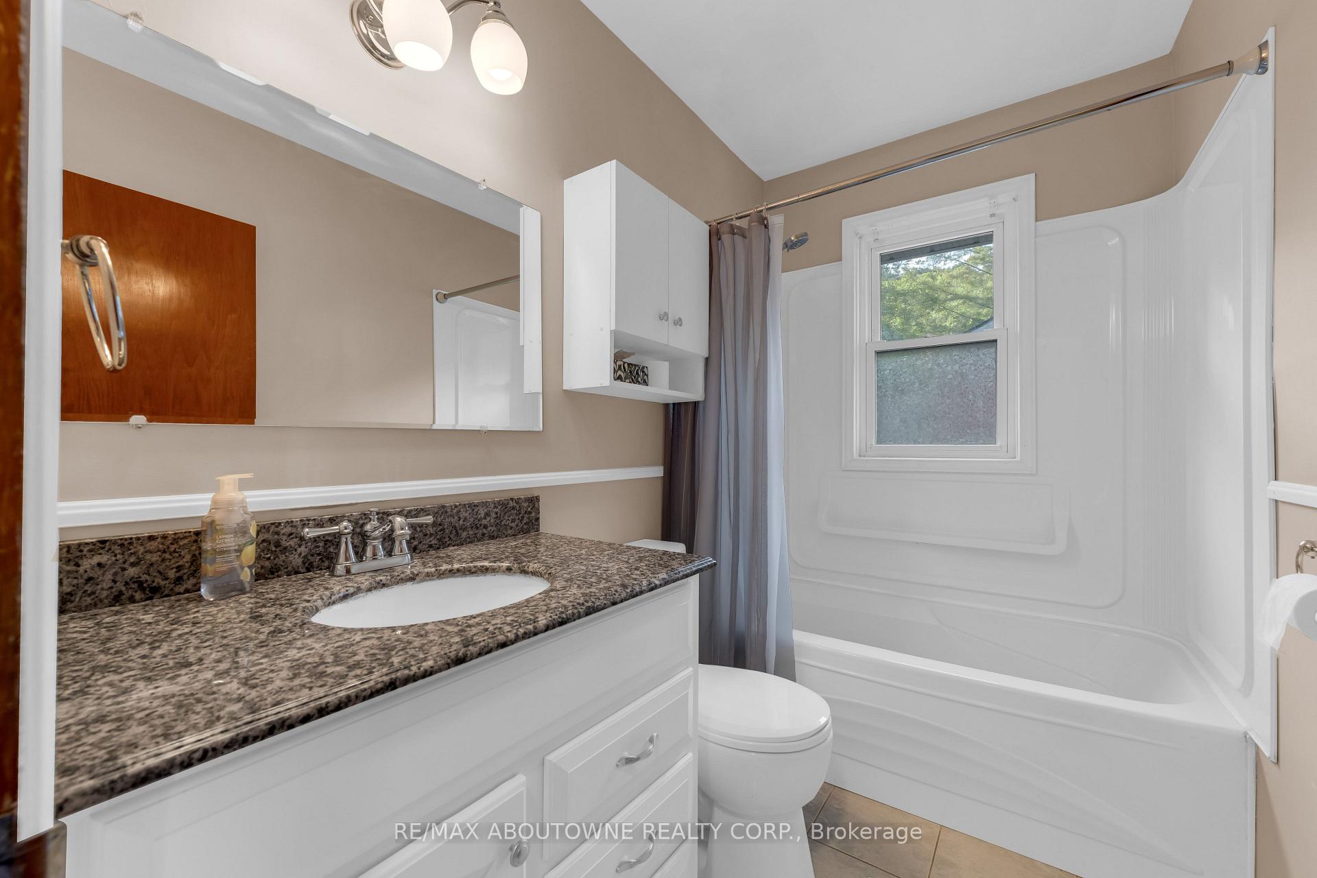 Photo 28 of 67 Wardrope Avenue, Hamilton, Stoney Creek — HOMEH