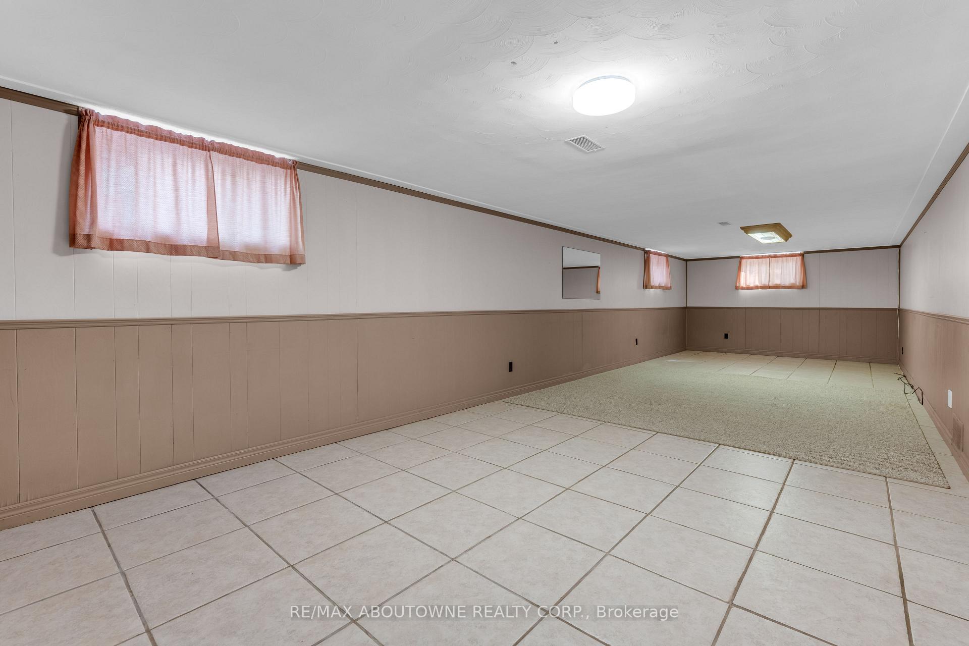 Photo 33 of 67 Wardrope Avenue, Hamilton, Stoney Creek — HOMEH