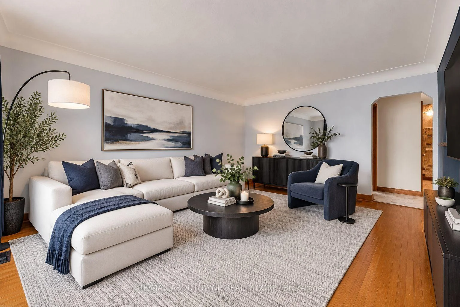 Photo 8 of 67 Wardrope Avenue, Hamilton, Stoney Creek — HOMEH