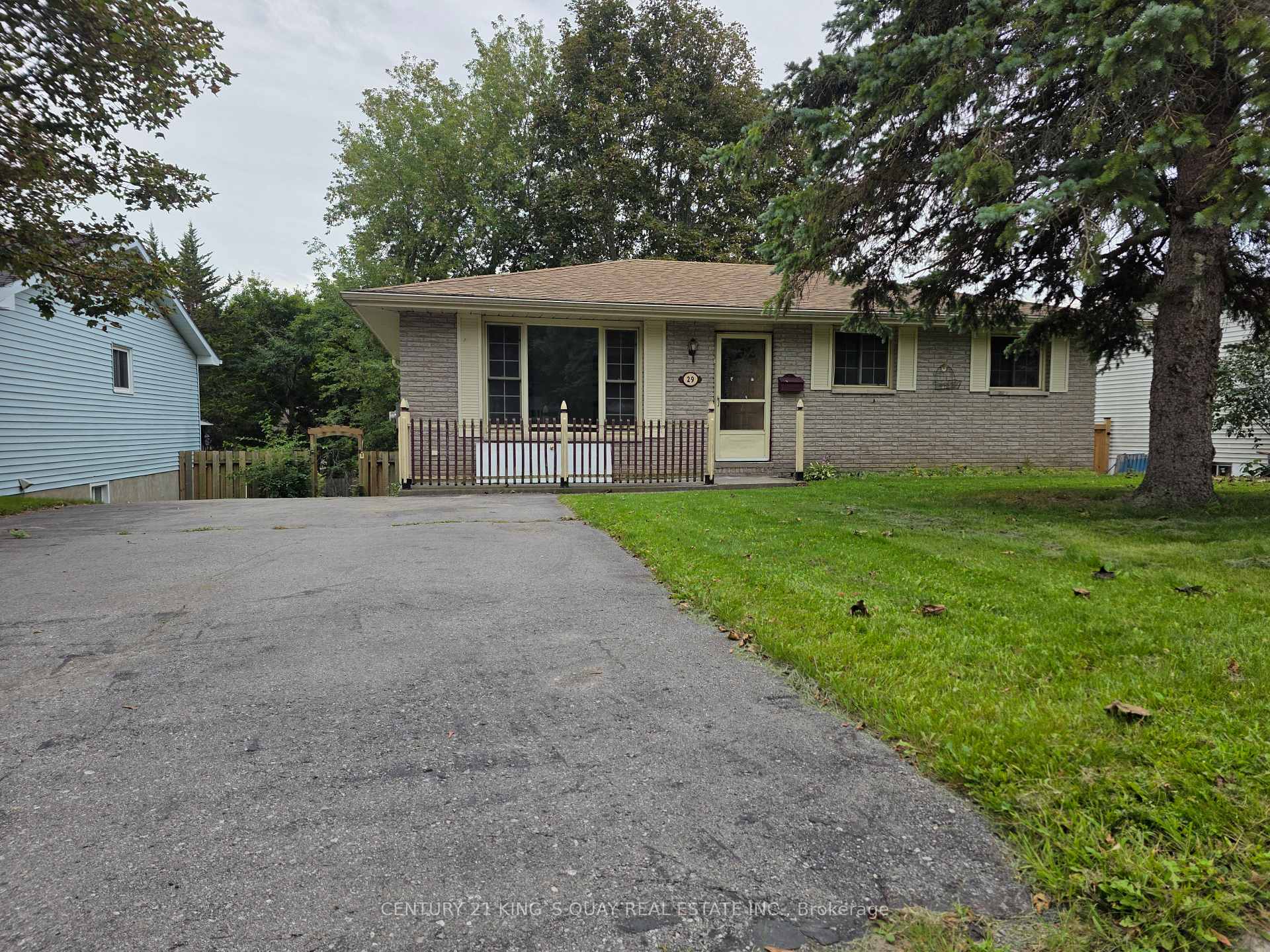 Photo 2 of 29 Van Alstine Drive, Quinte West, Trenton Ward — HOMEH