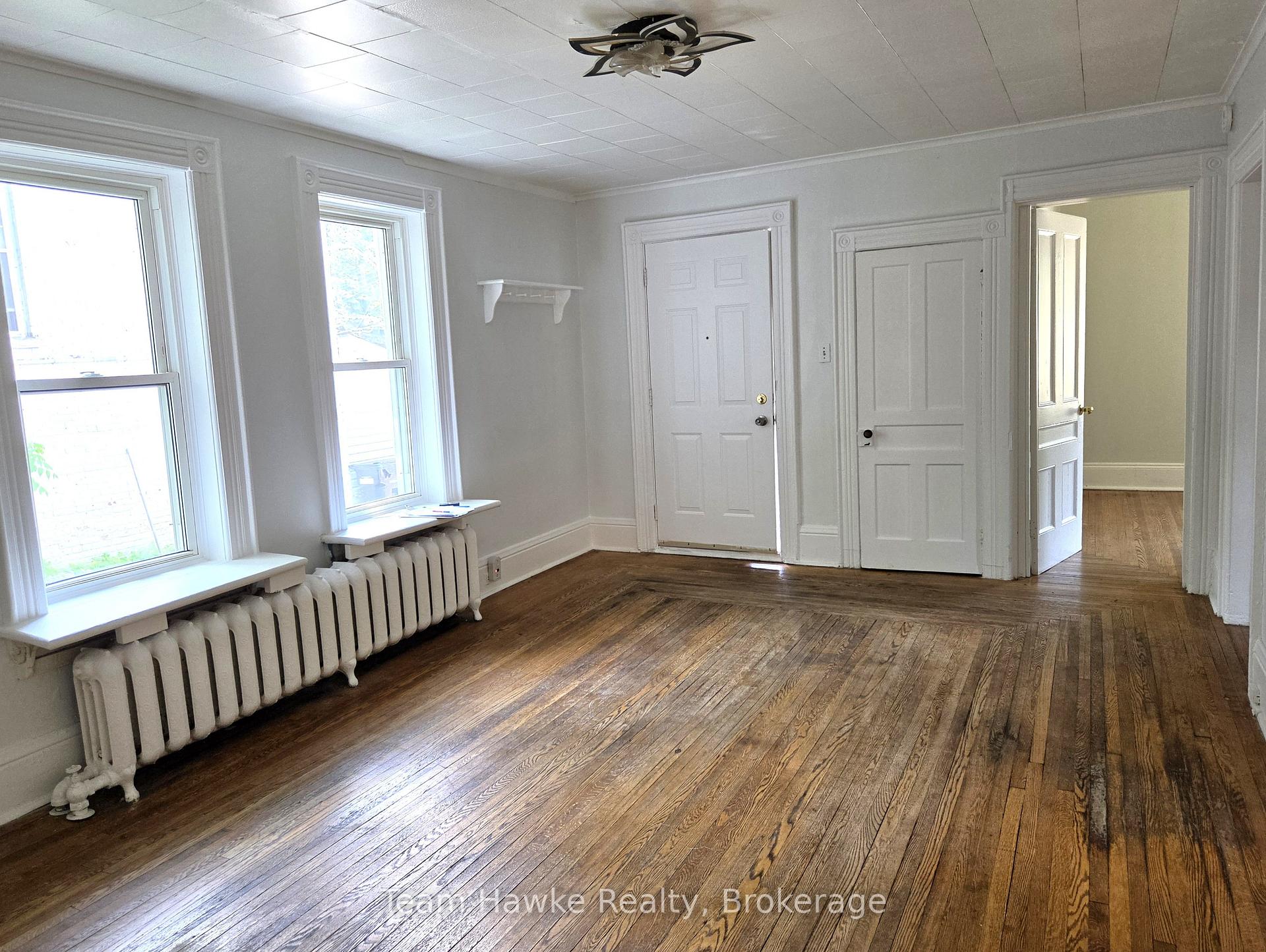Photo 15 of 405 Dominion Avenue, Midland — HOMEH