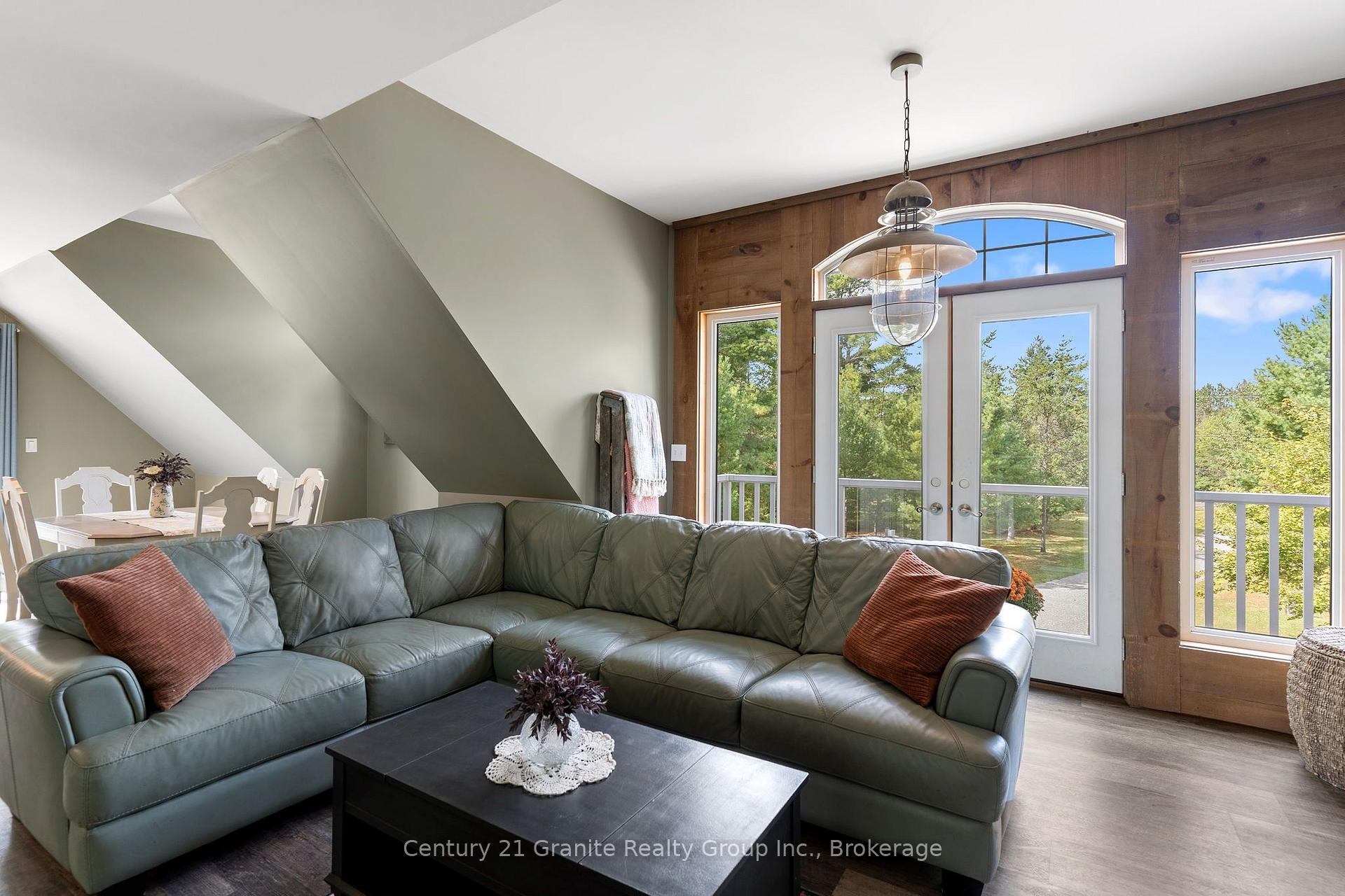 Photo 8 of 58 Winchester Drive, Kawartha Lakes, Somerville — HOMEH