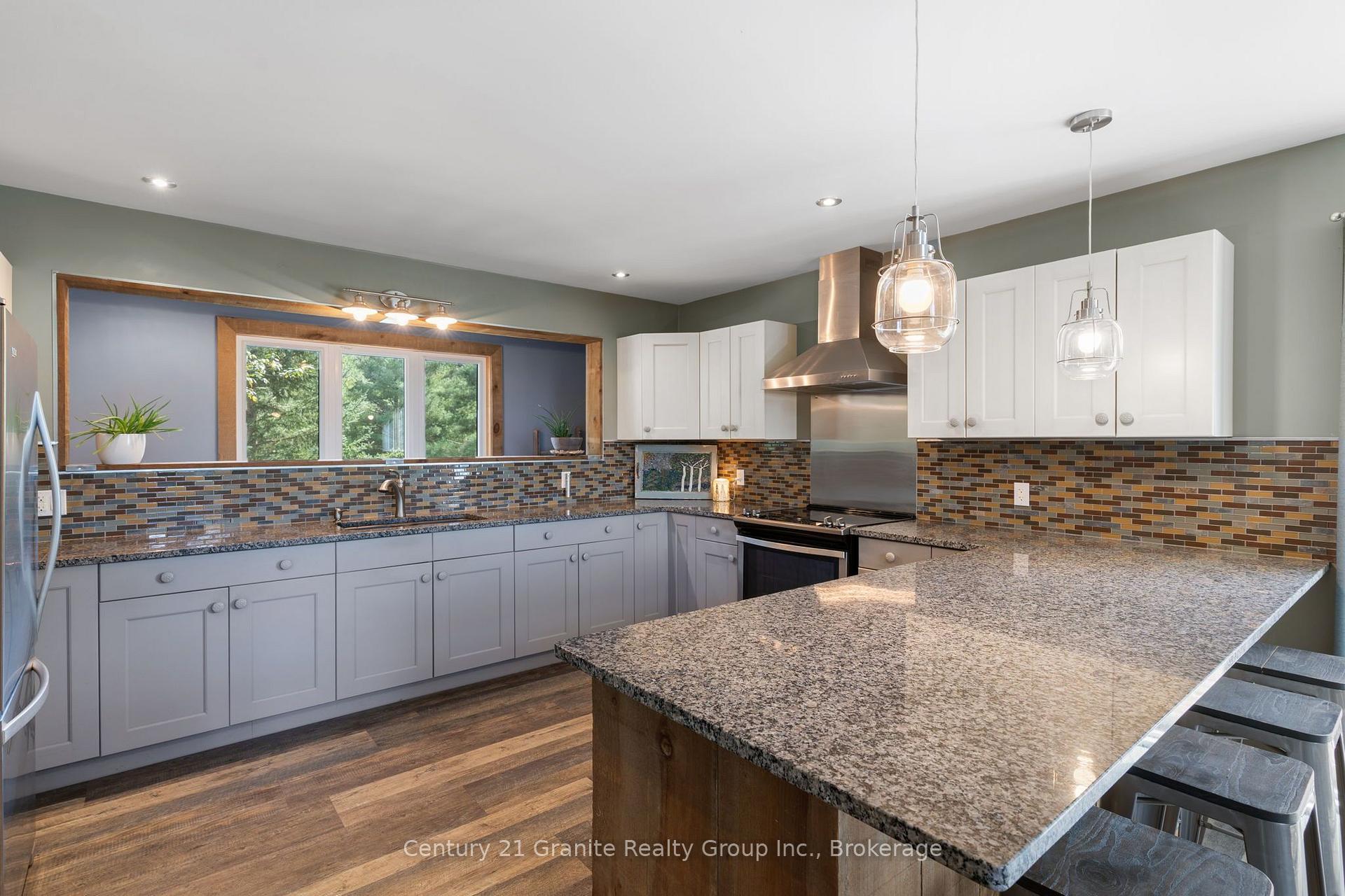 Photo 11 of 58 Winchester Drive, Kawartha Lakes, Somerville — HOMEH